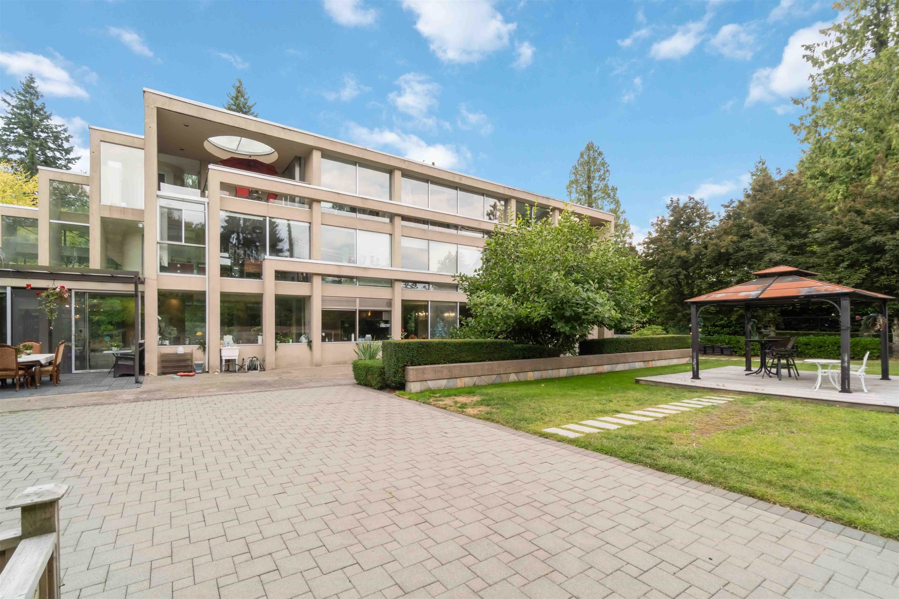 1919 57Th Avenue W, Vancouver, BC