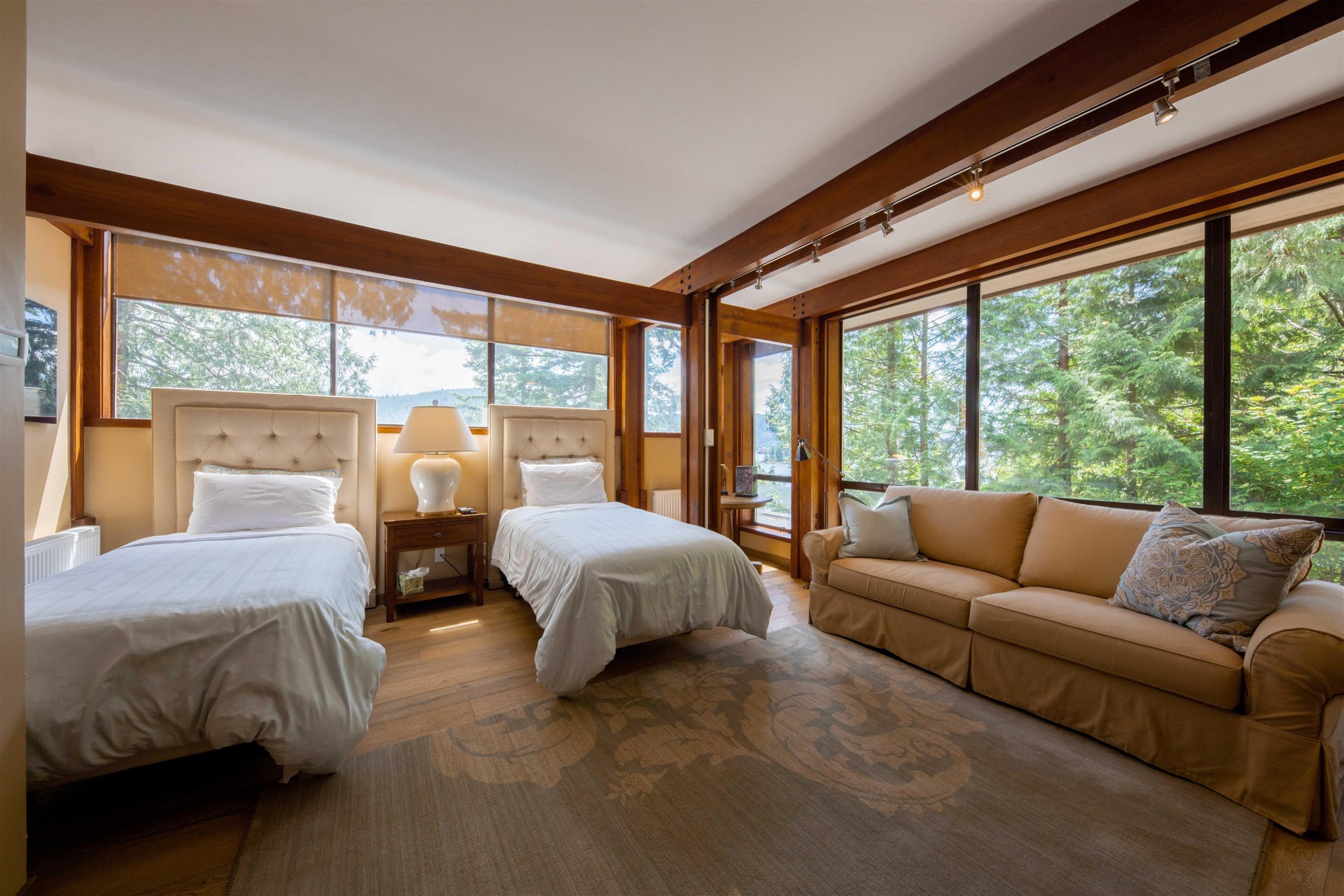 4885 Cove Cliff Place, North Vancouver, BC