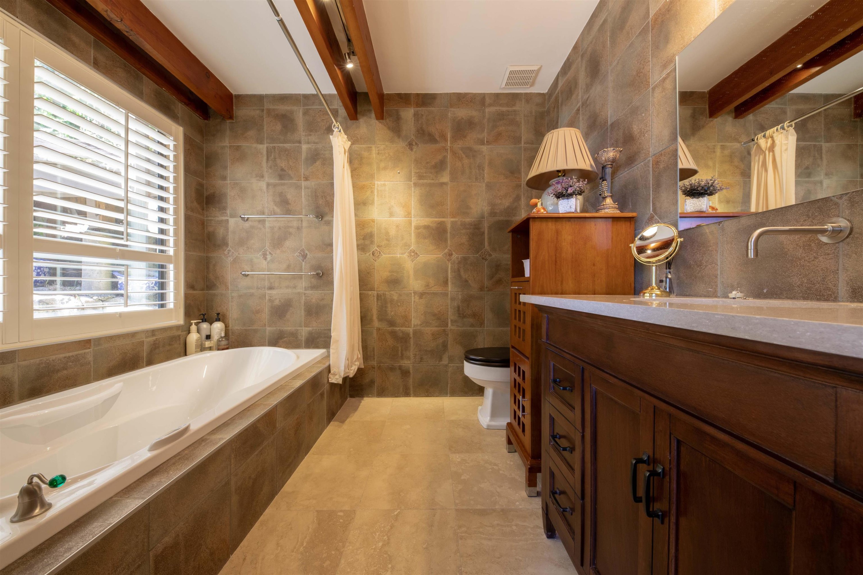 4885 Cove Cliff Place, North Vancouver, BC