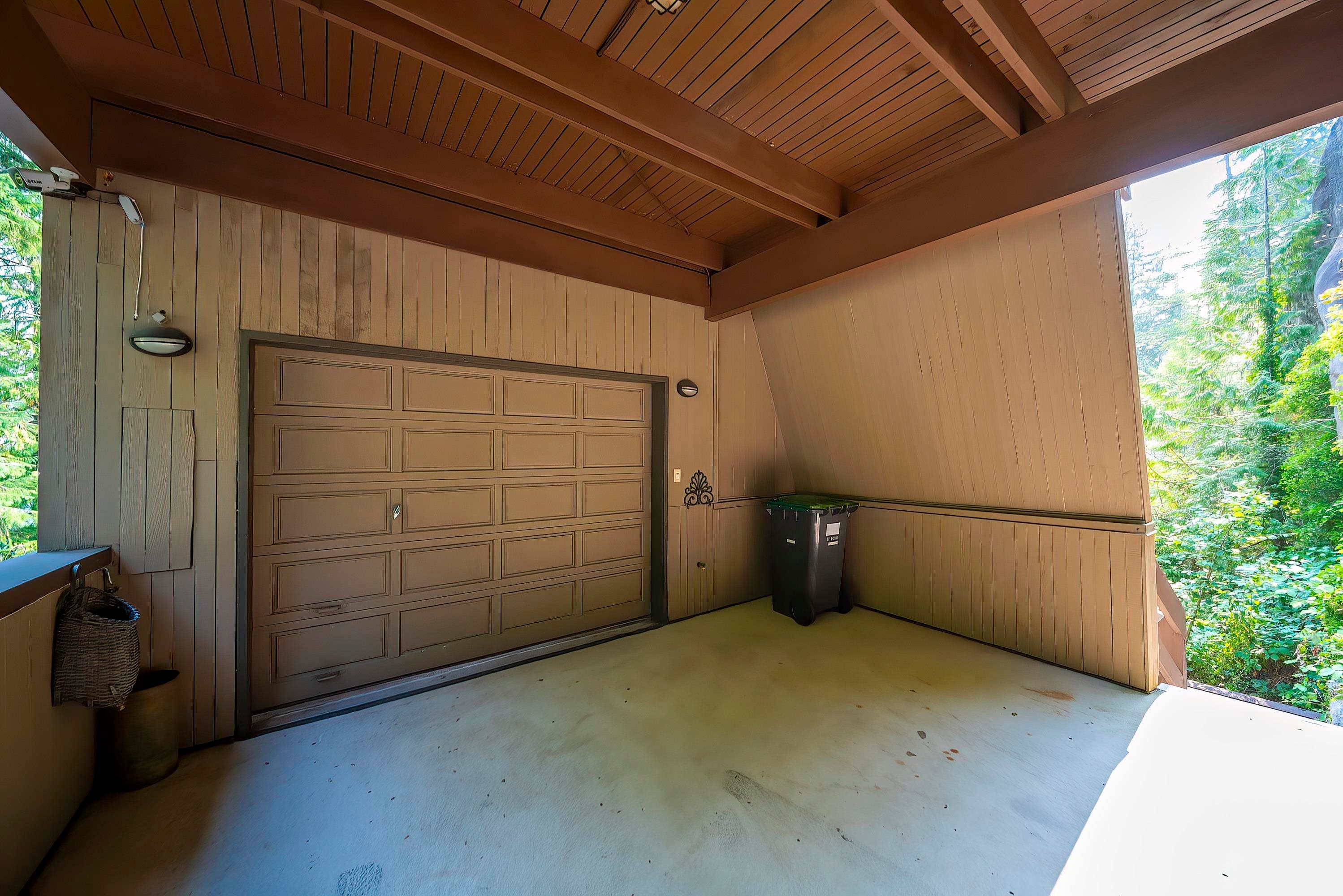 4885 Cove Cliff Place, North Vancouver, BC