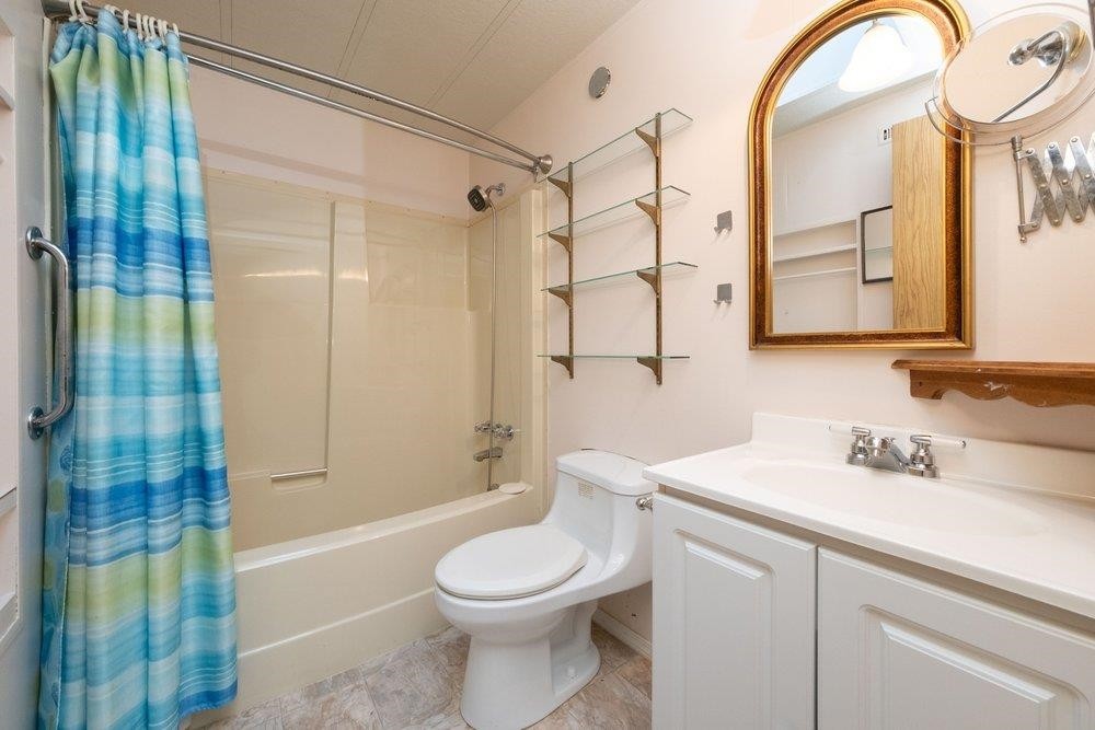 518 Tyee Court, North Vancouver, BC