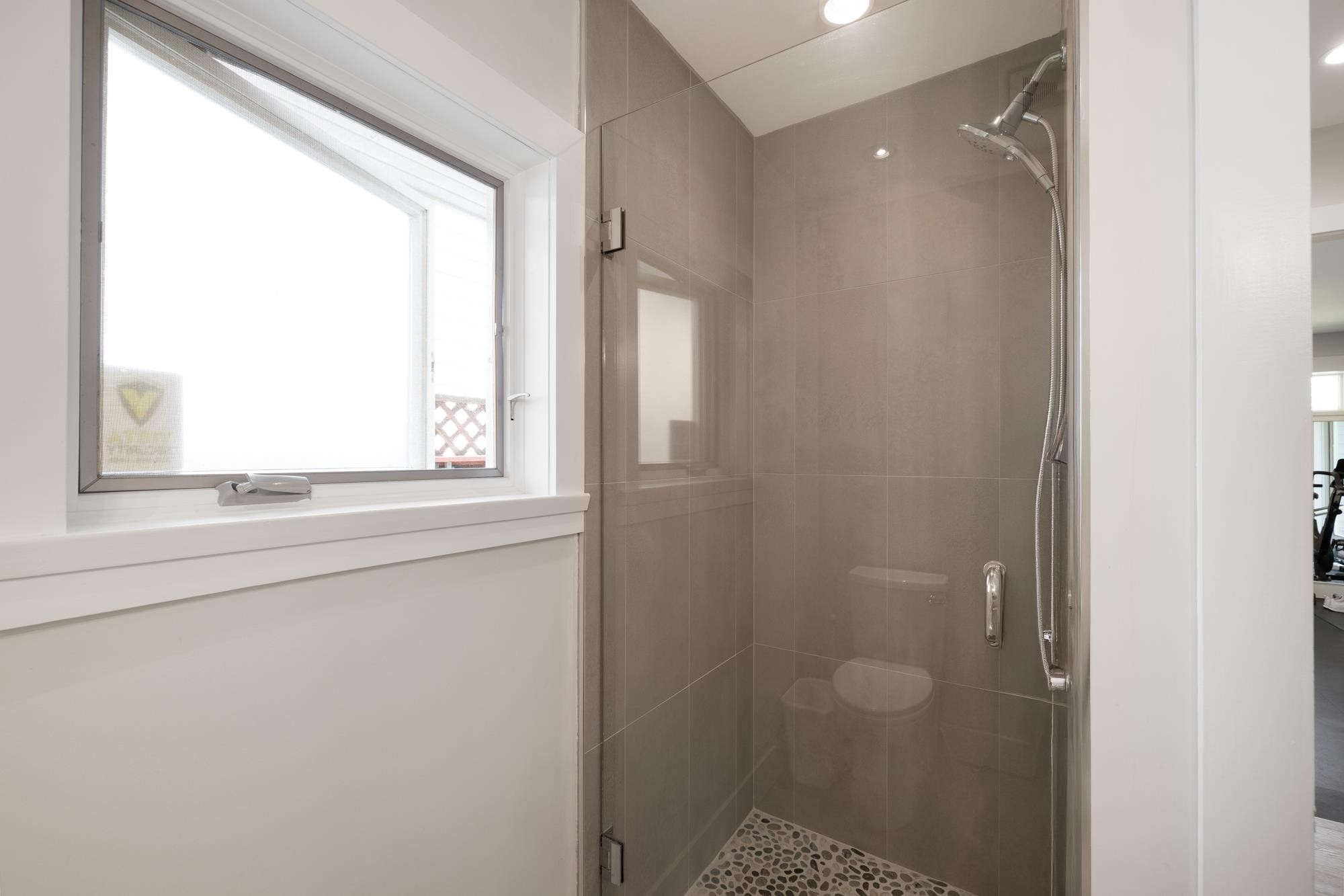 2678 Ailsa Crescent, North Vancouver, BC