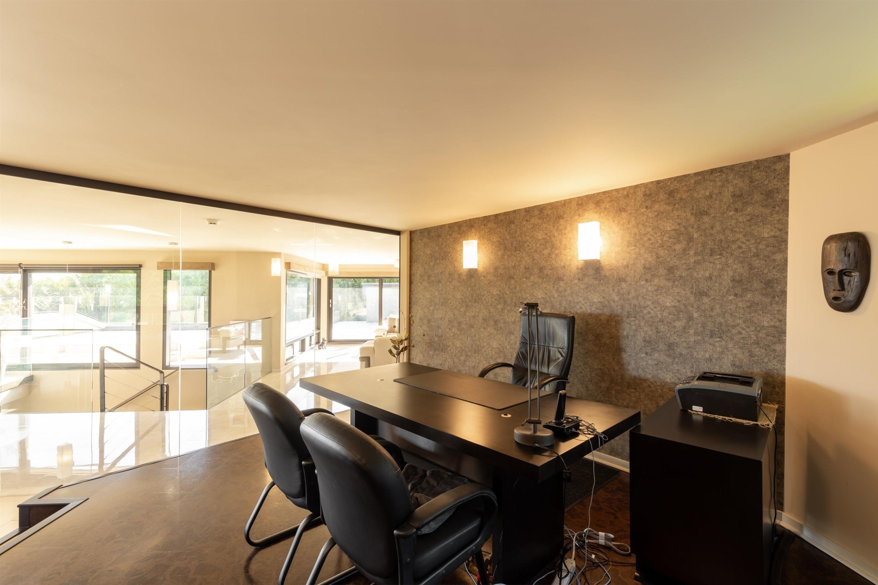 1109 Hillside Road, West Vancouver, BC