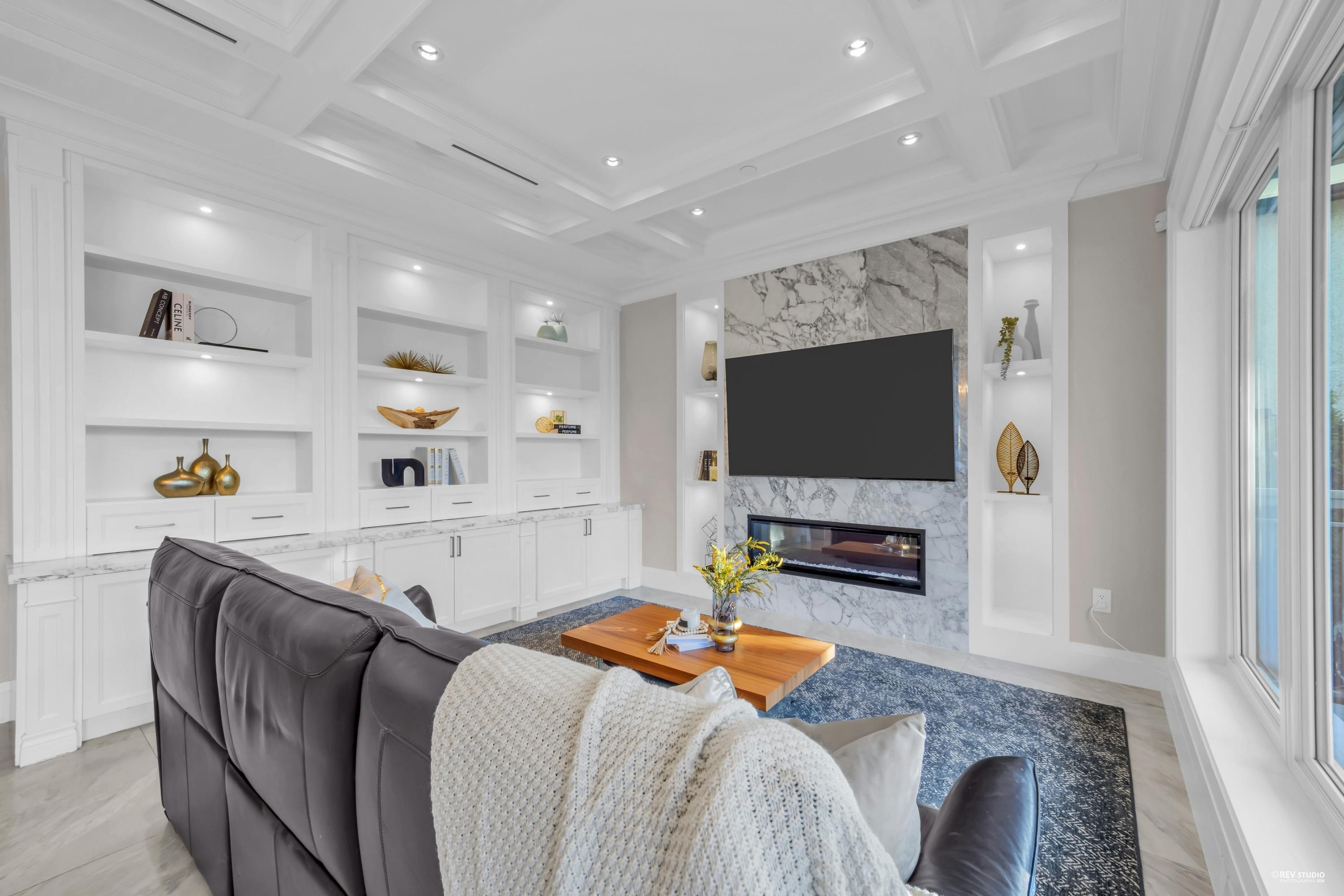 3946 30Th Avenue W, Vancouver, BC