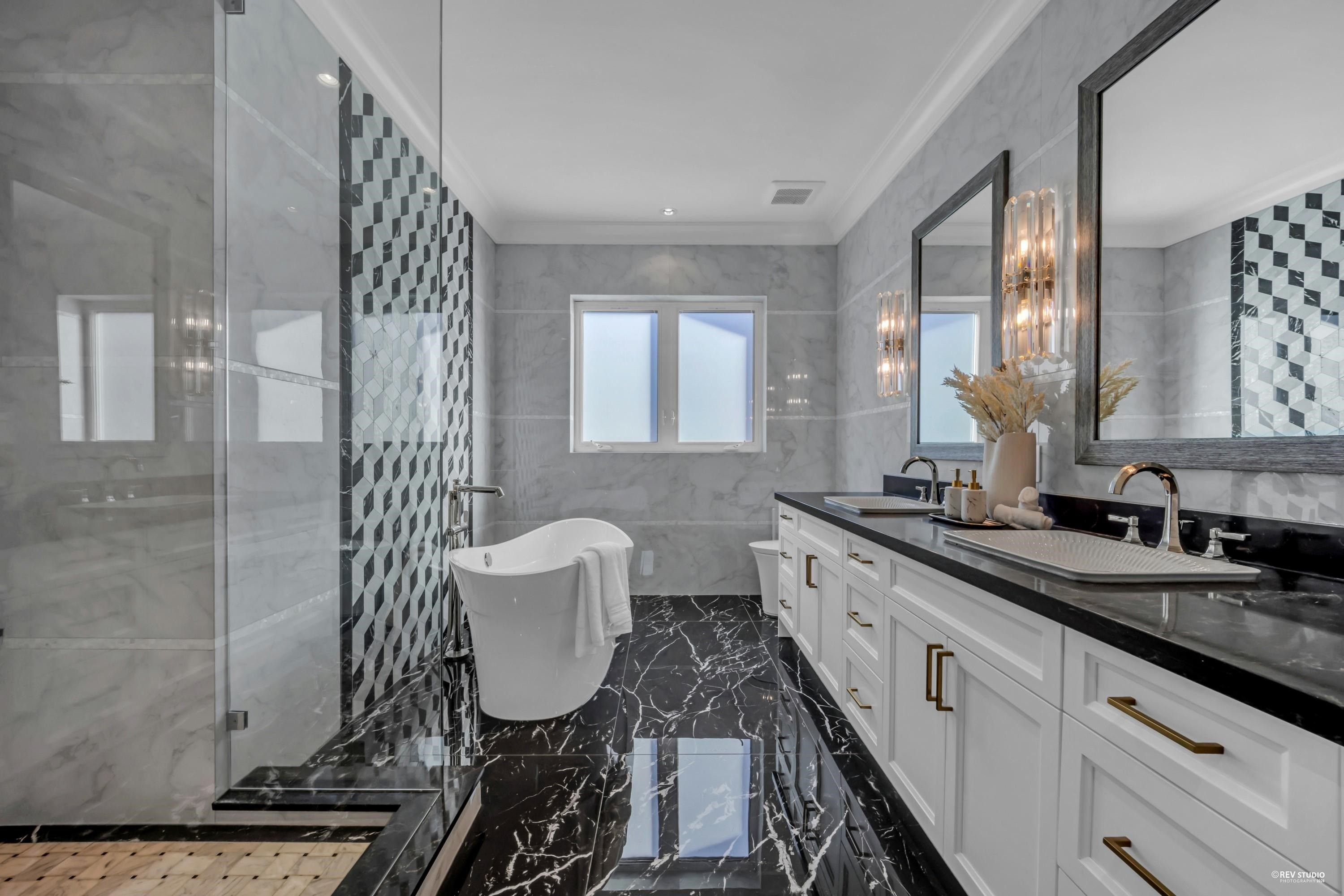 3946 30Th Avenue W, Vancouver, BC