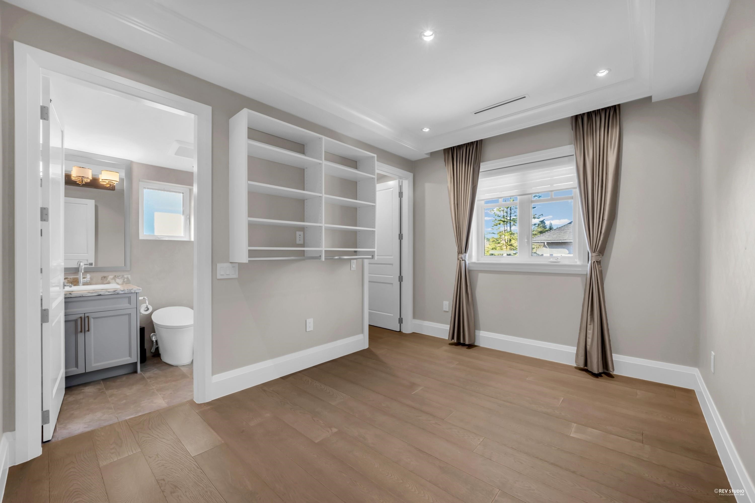 3946 30Th Avenue W, Vancouver, BC