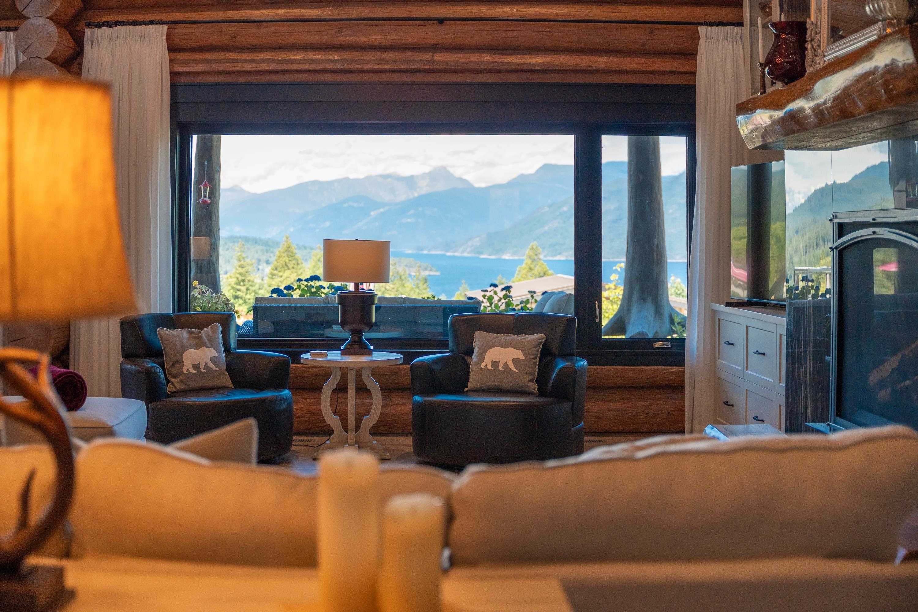6316 Crowston Road, Sechelt, BC