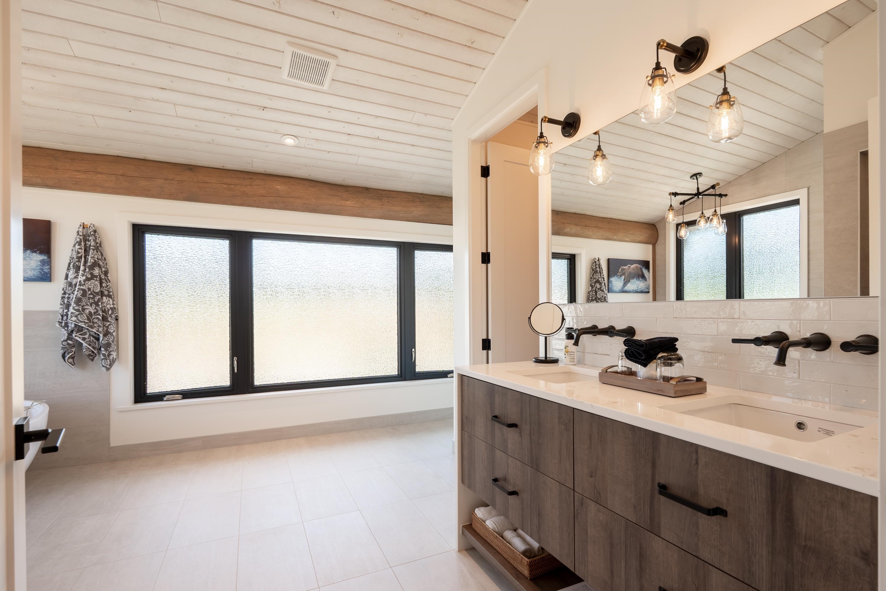 6316 Crowston Road, Sechelt, BC