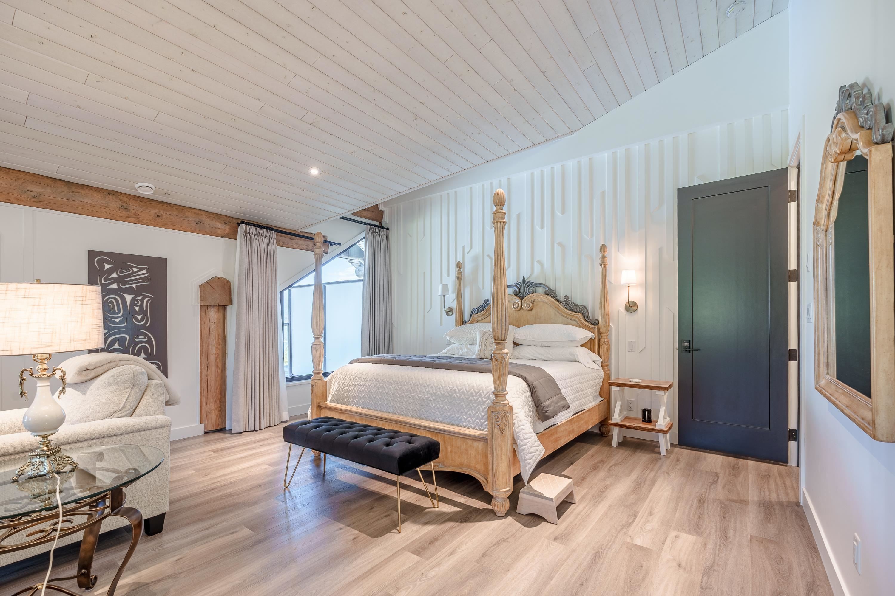 6316 Crowston Road, Sechelt, BC