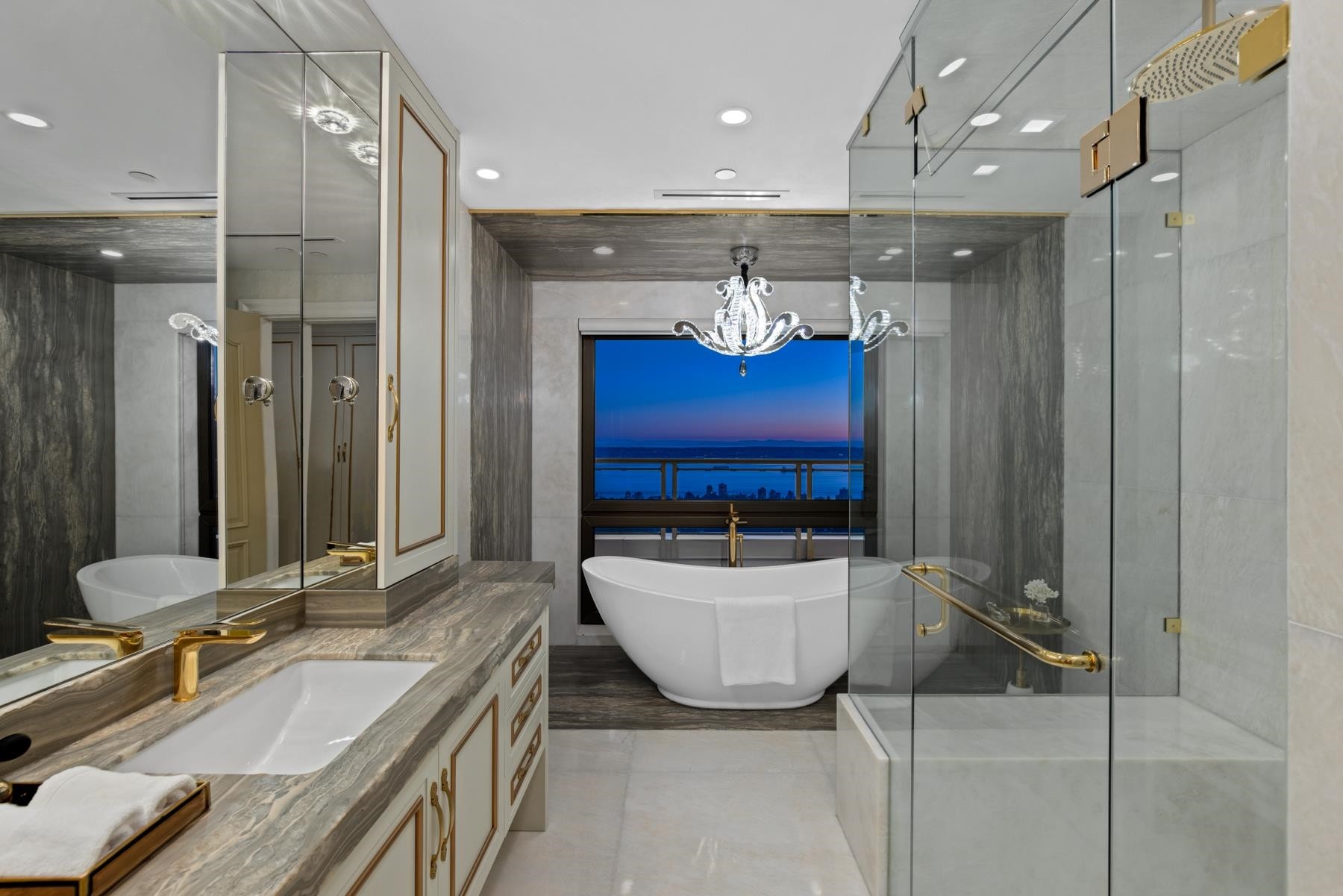 1337 Camridge Road, West Vancouver, BC