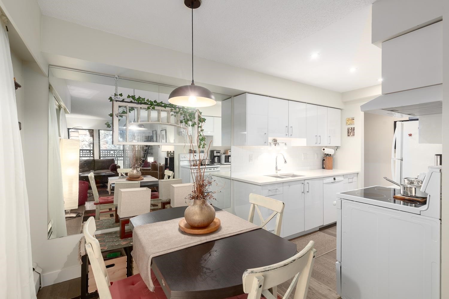 218-2320 40Th Avenue W, Vancouver, BC