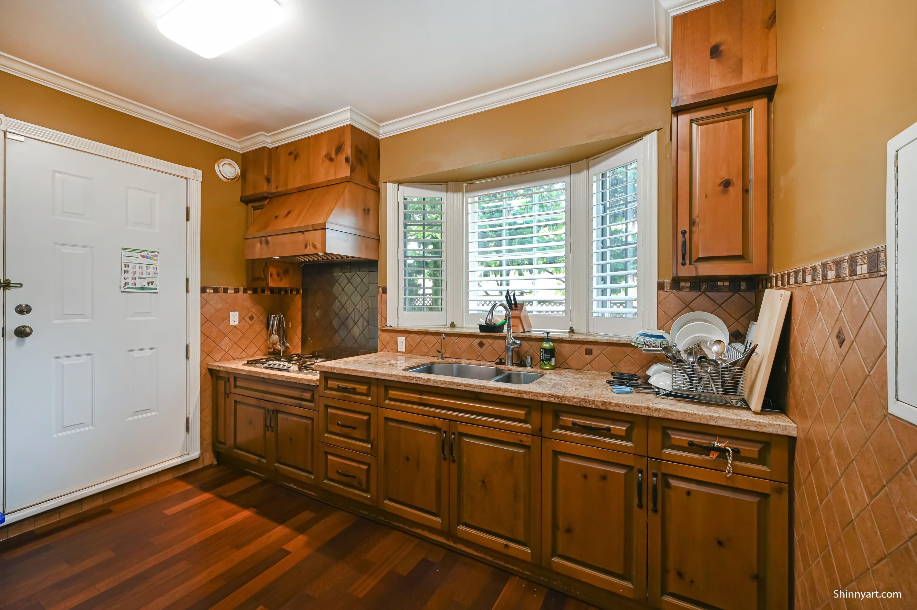 1368 Minto Crescent, Vancouver, BC