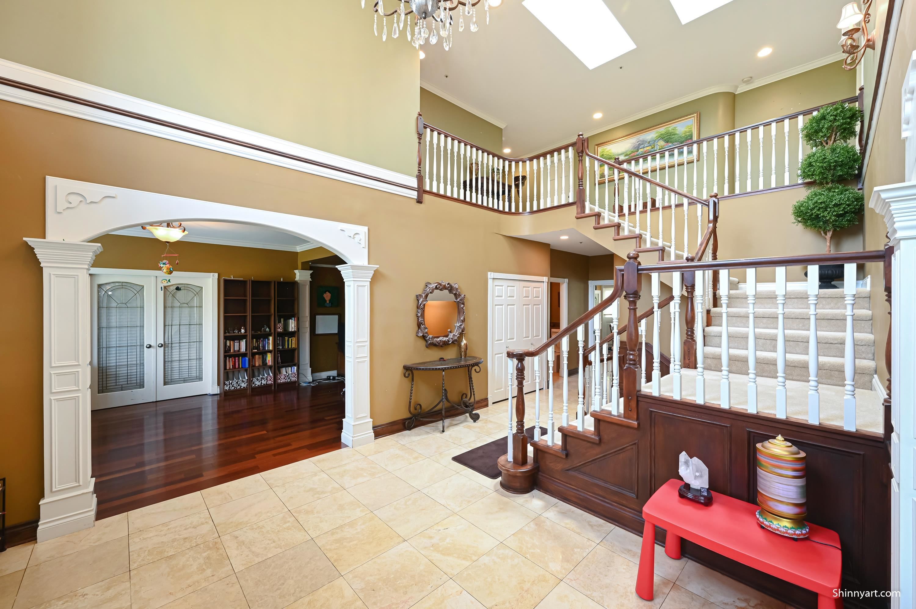 1368 Minto Crescent, Vancouver, BC