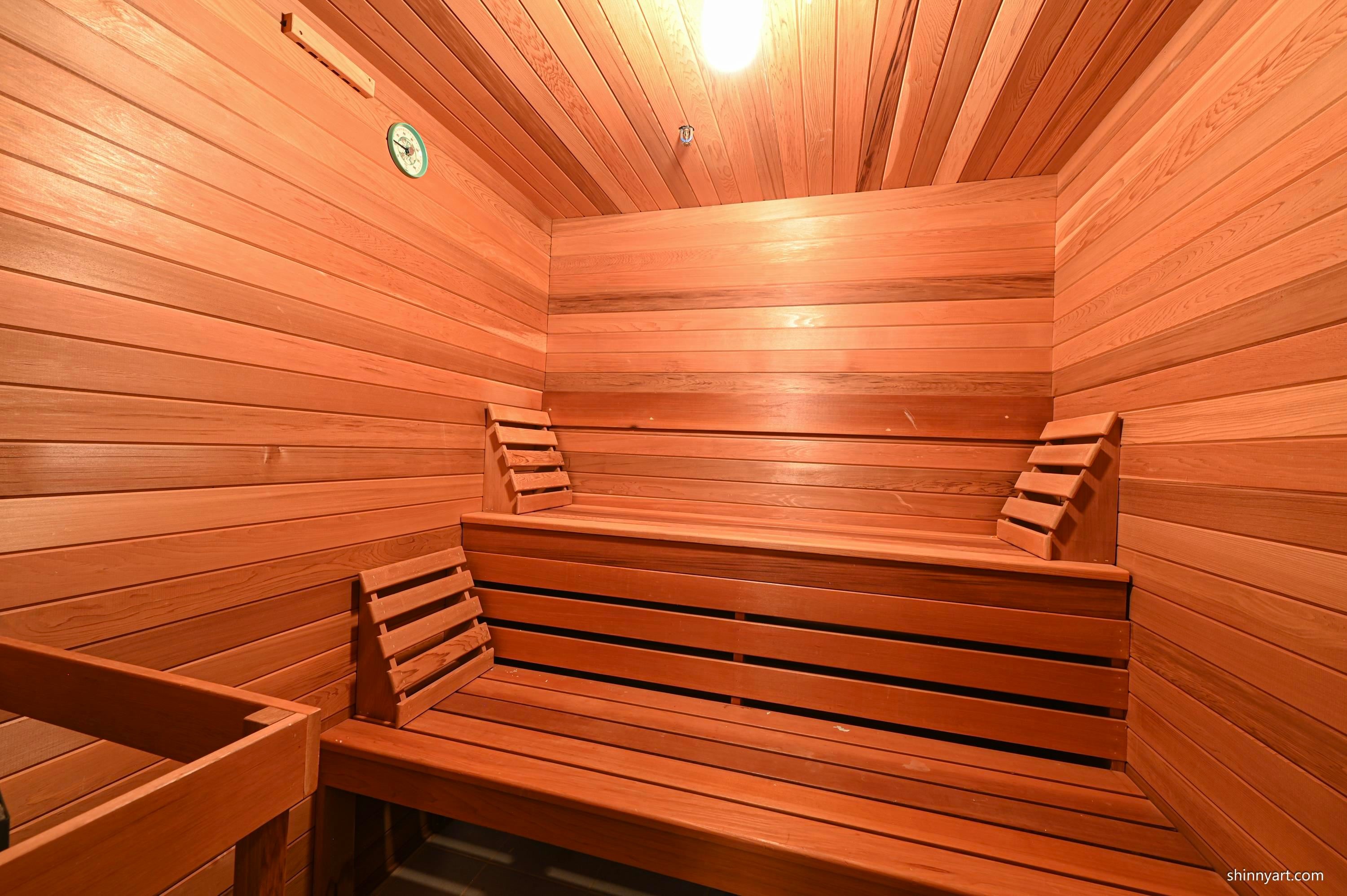 1368 Minto Crescent, Vancouver, BC