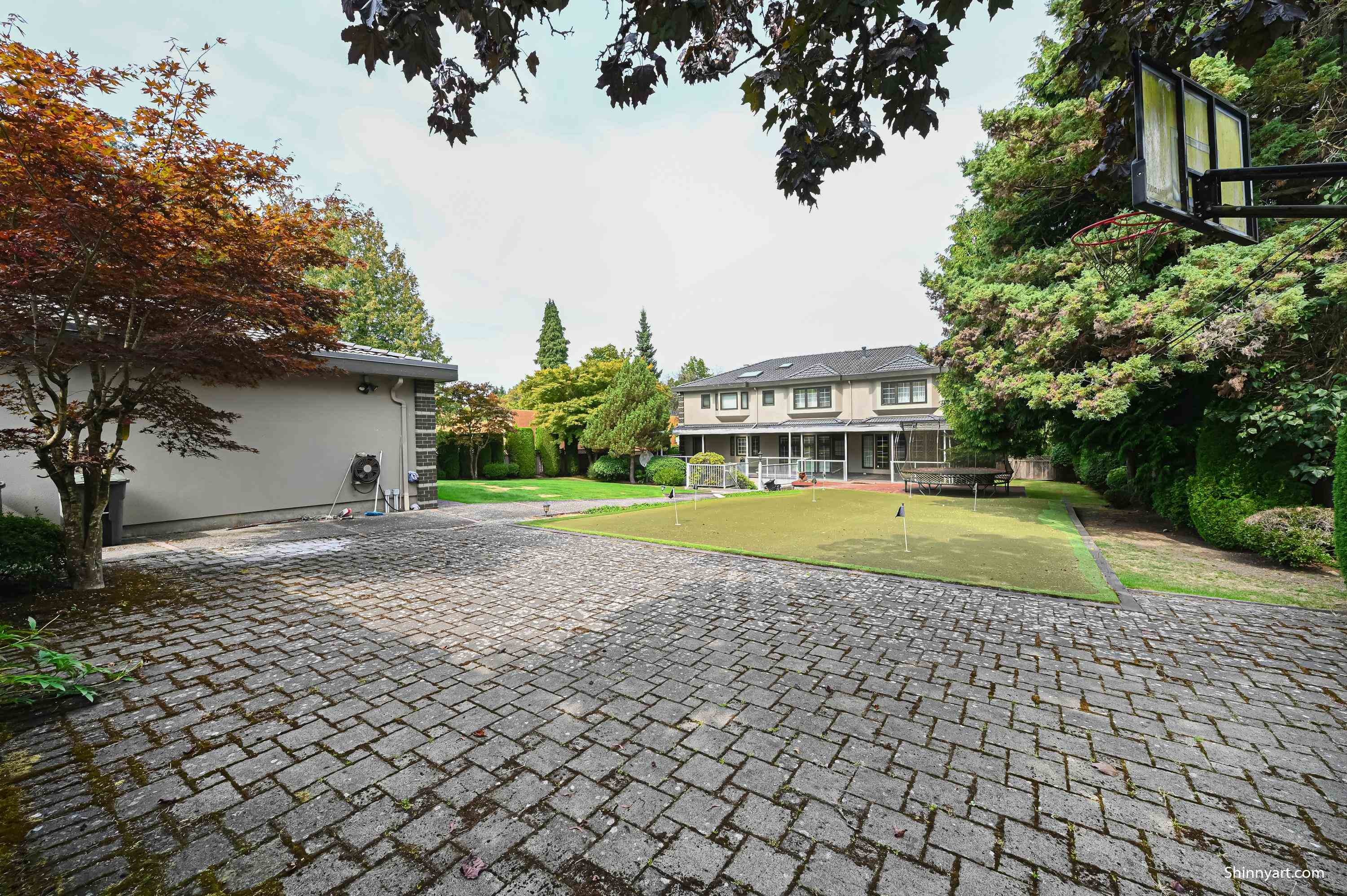1368 Minto Crescent, Vancouver, BC