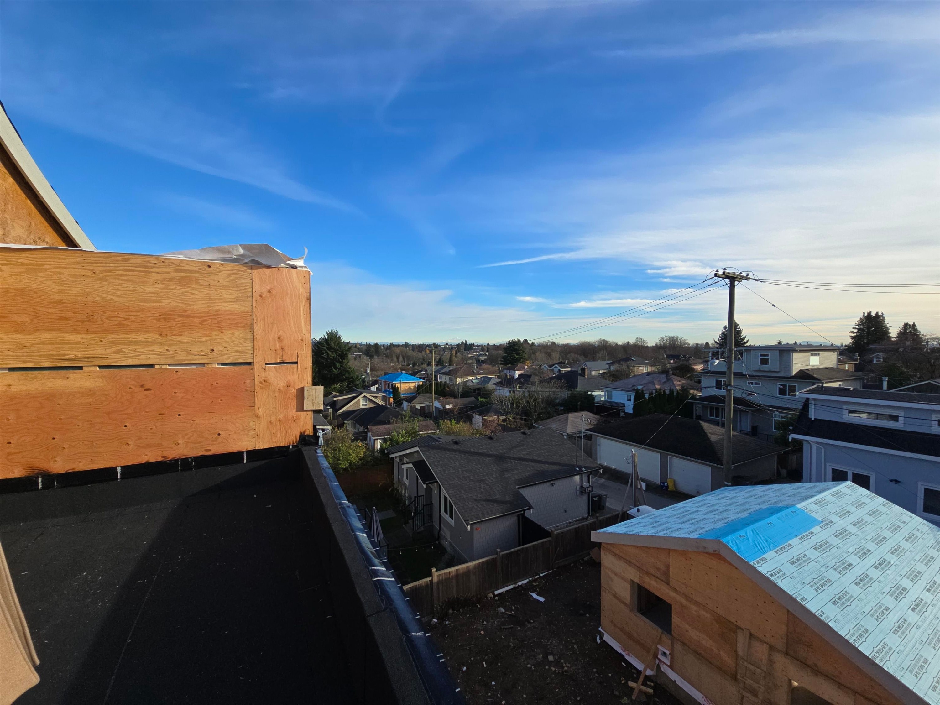 98 37Th Avenue W, Vancouver, BC