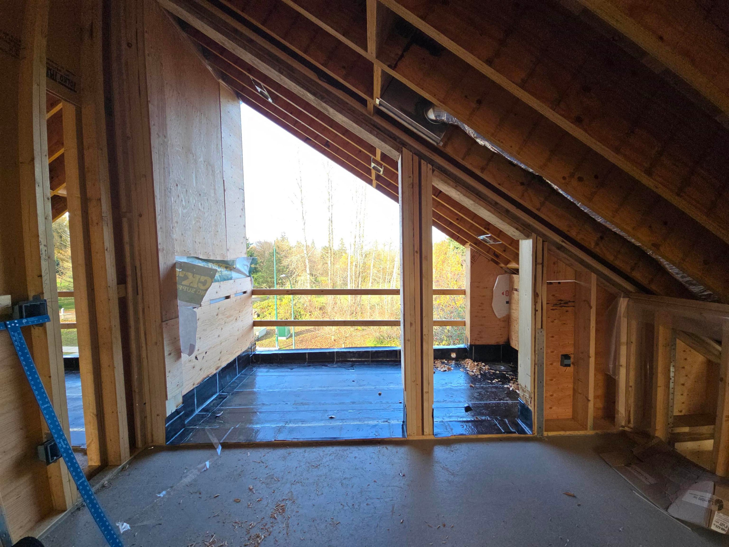 98 37Th Avenue W, Vancouver, BC