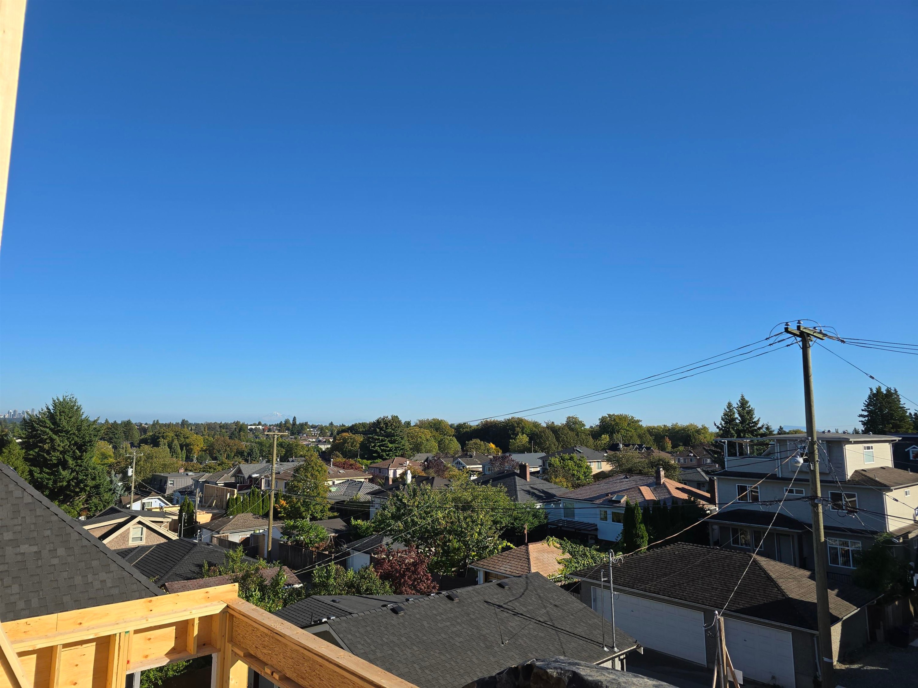 98 37Th Avenue W, Vancouver, BC