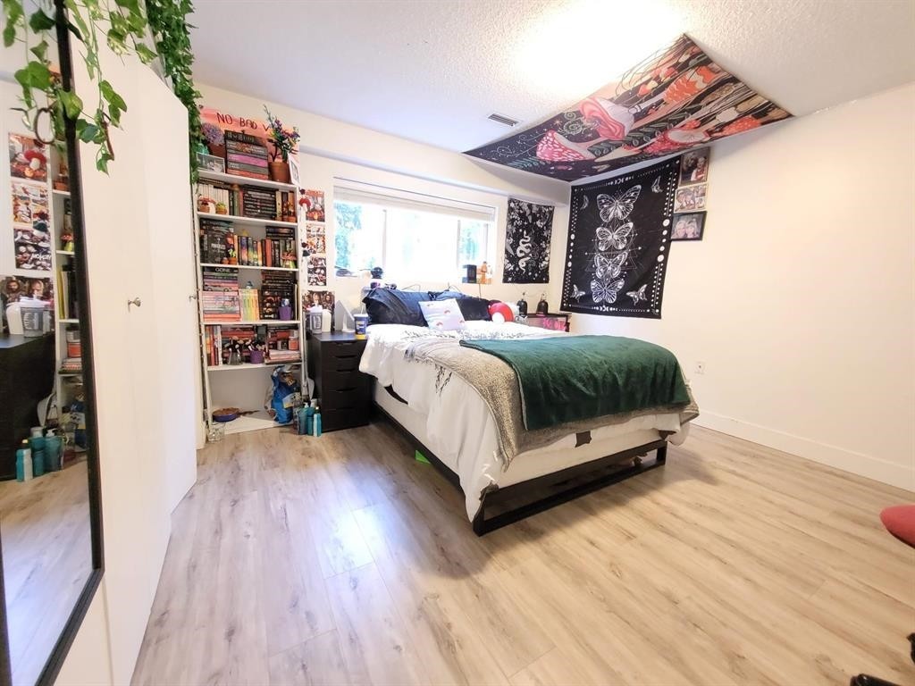 4984 10A Avenue, Delta, BC