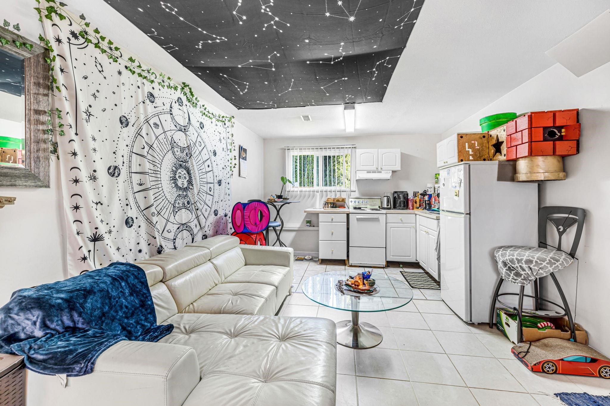 2715 Coast Meridian Road, Port Coquitlam, BC