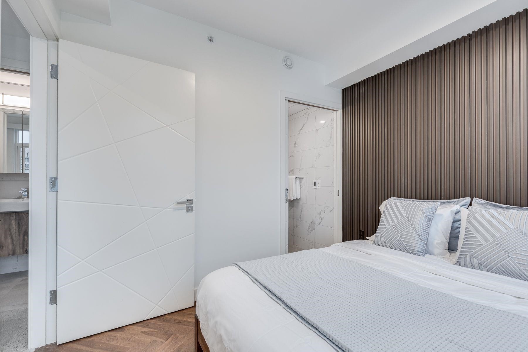 405-1170 Barclay Street, Vancouver, BC