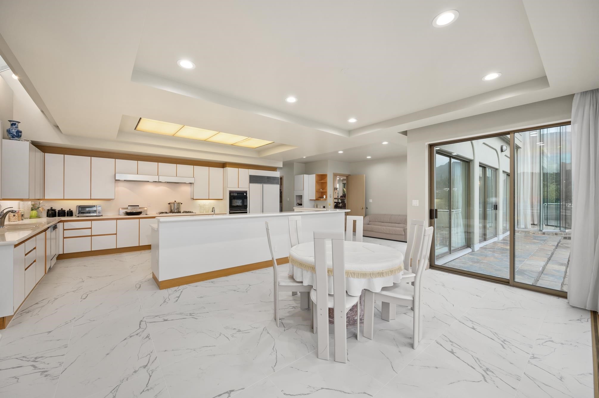 828 Beachview Drive, North Vancouver, BC