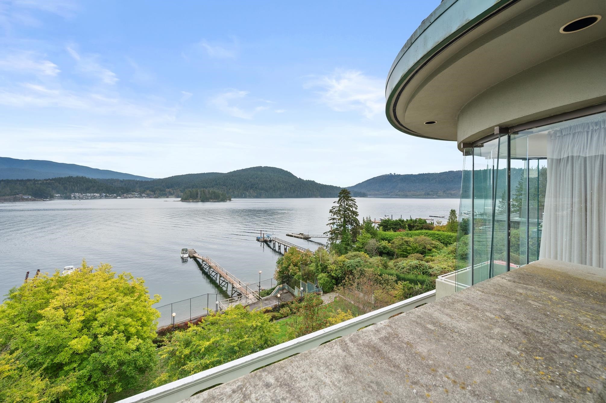 828 Beachview Drive, North Vancouver, BC
