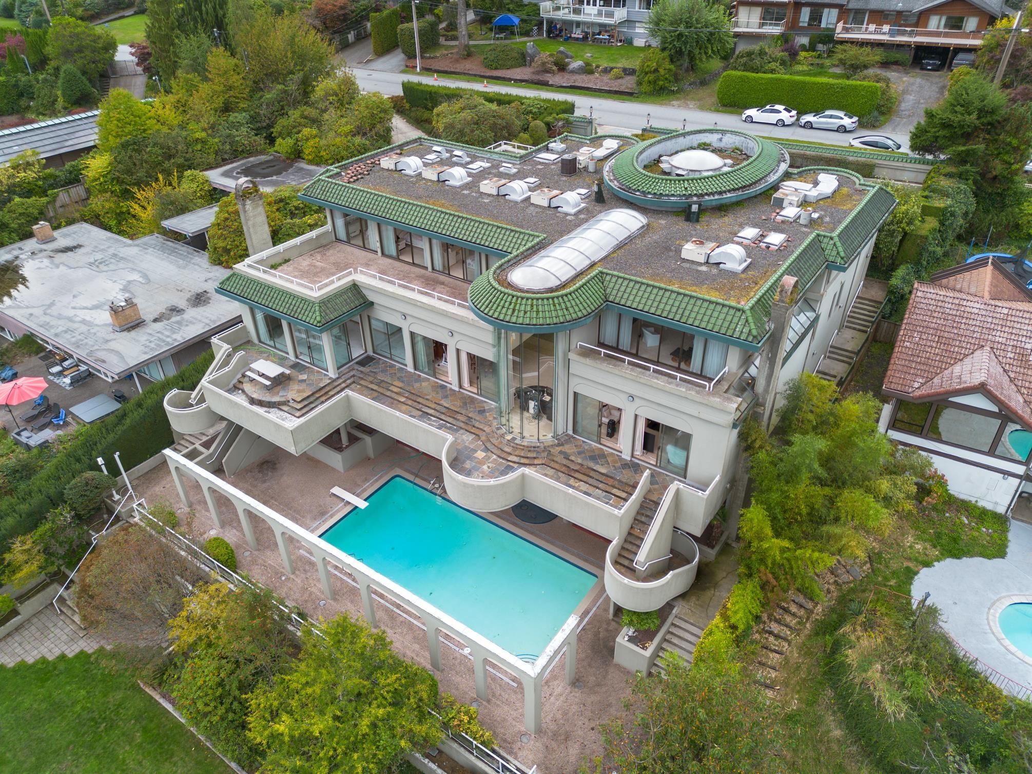 828 Beachview Drive, North Vancouver, BC