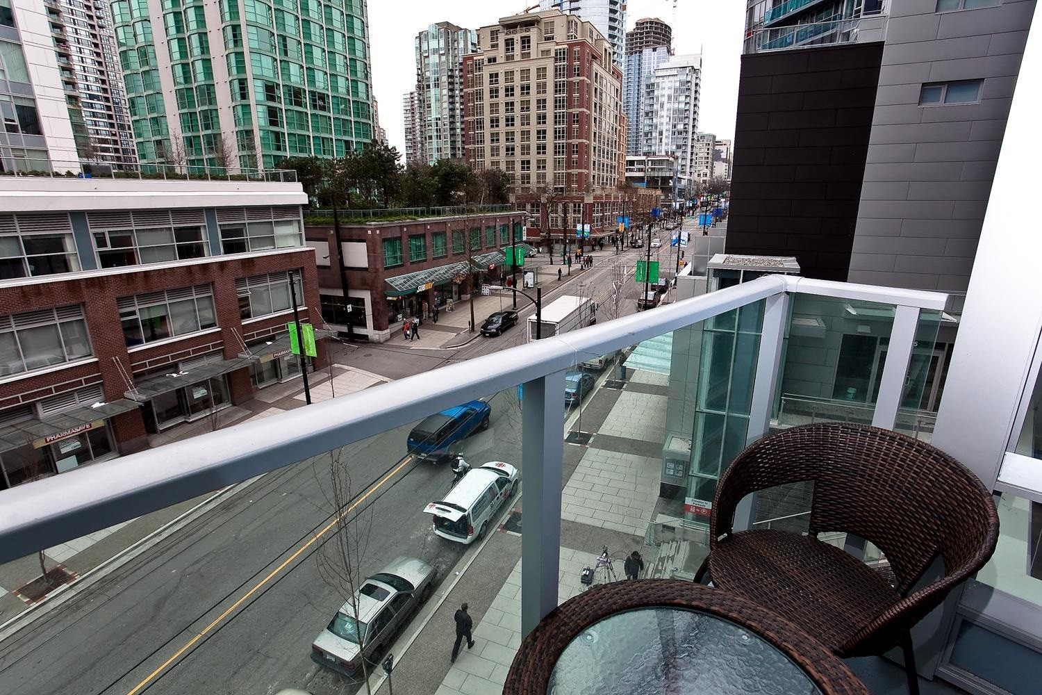 608-233 Robson Street, Vancouver, BC