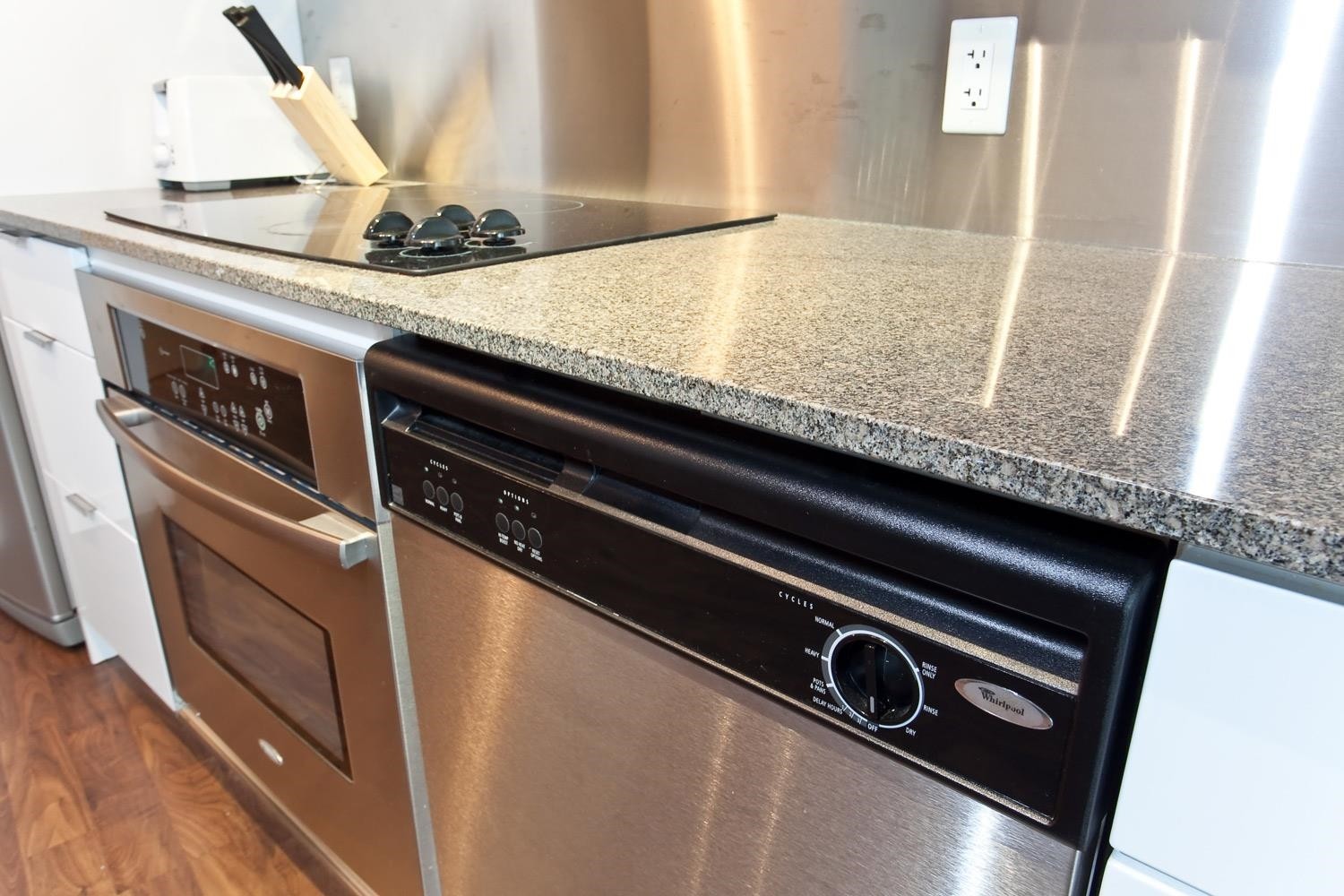 608-233 Robson Street, Vancouver, BC