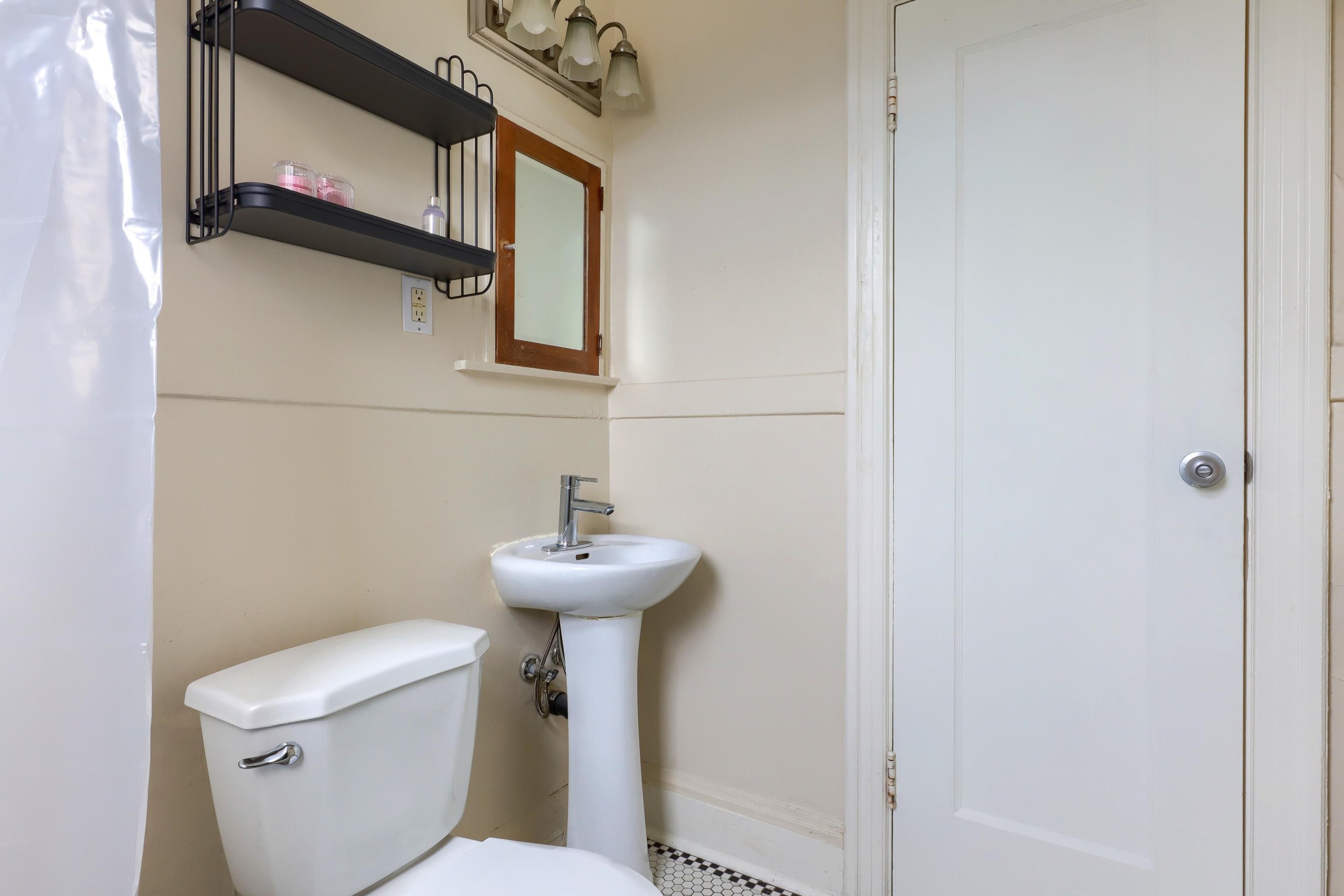 6-935 Jervis Street, Vancouver, BC