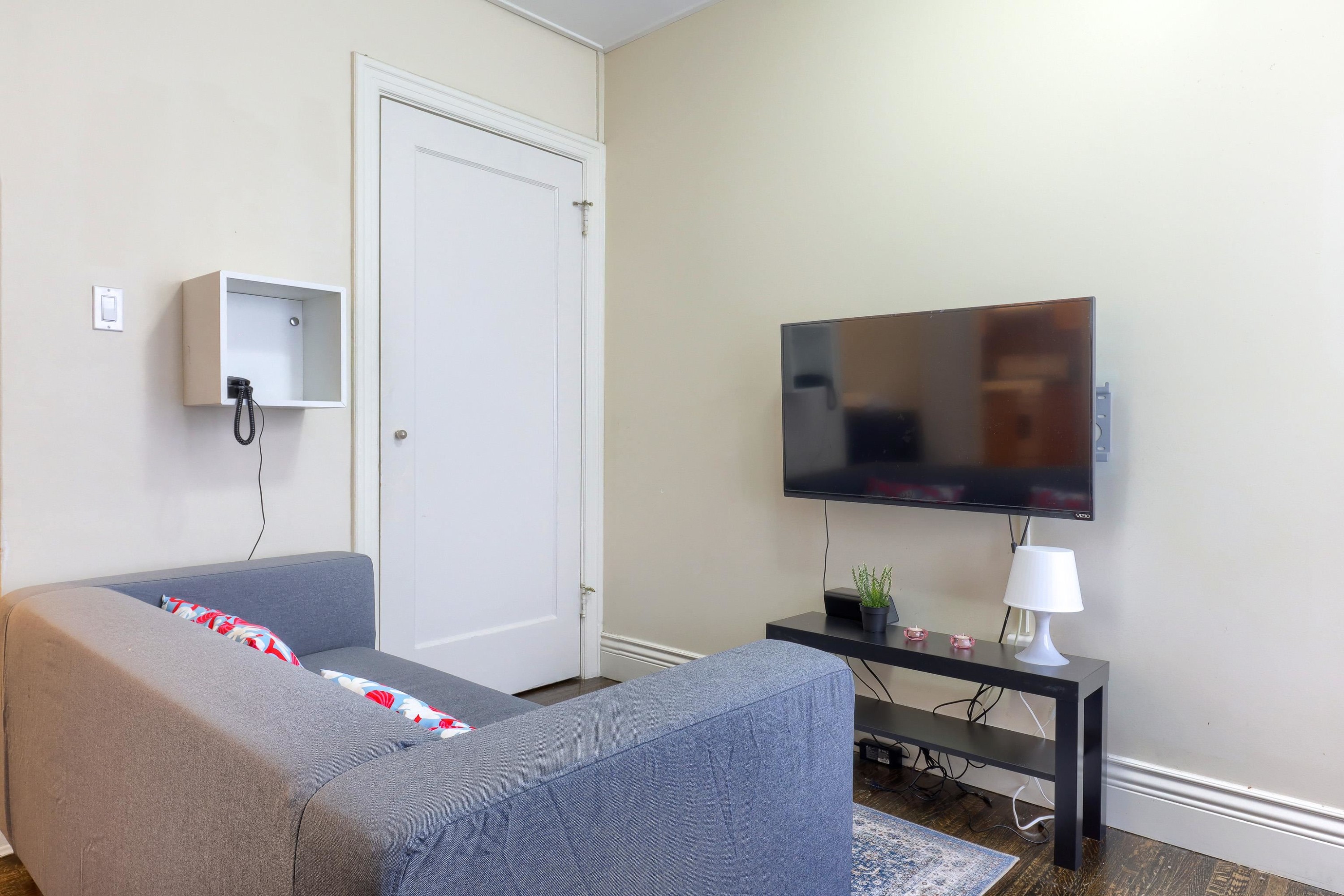 6-935 Jervis Street, Vancouver, BC