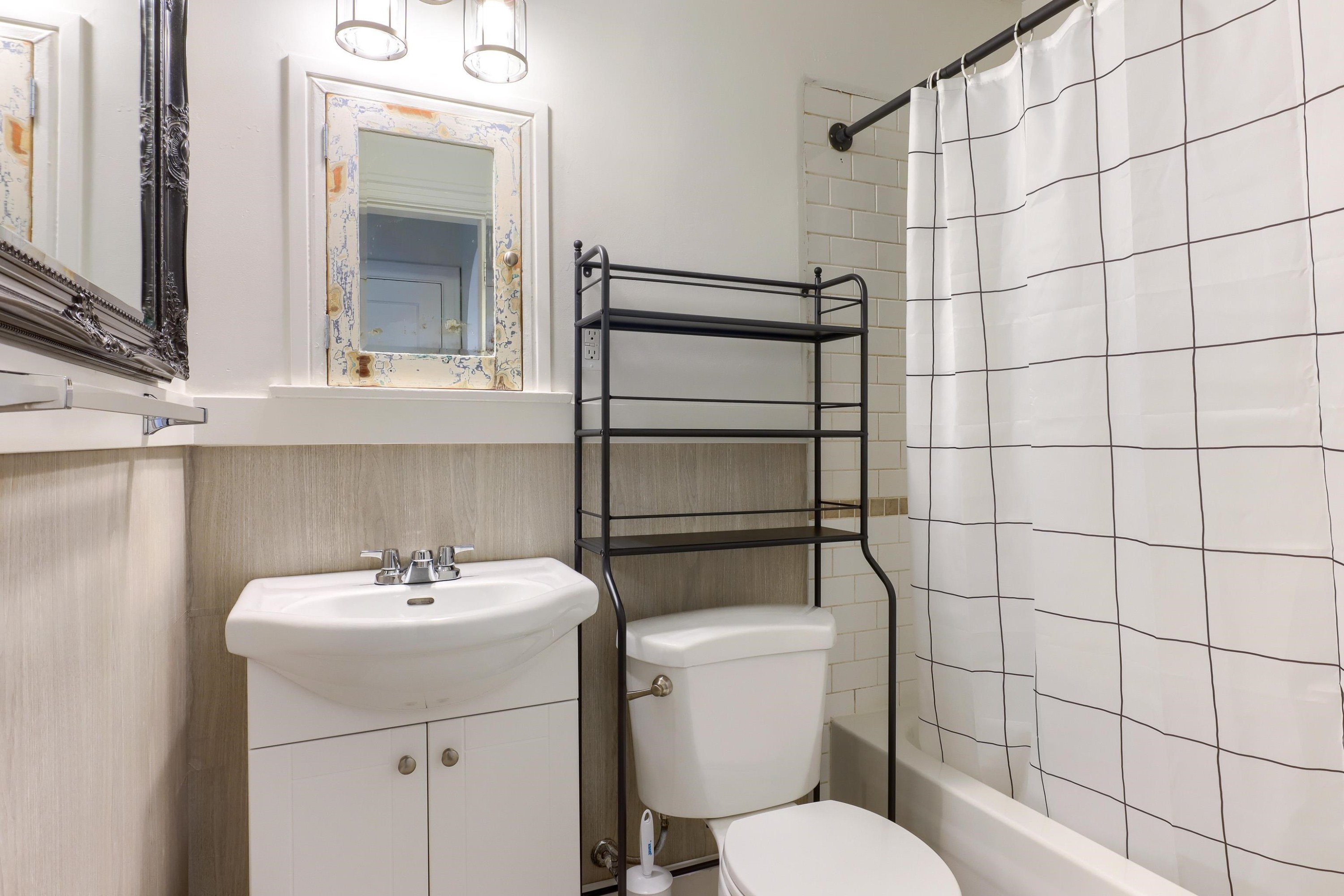 19-935 Jervis Street, Vancouver, BC