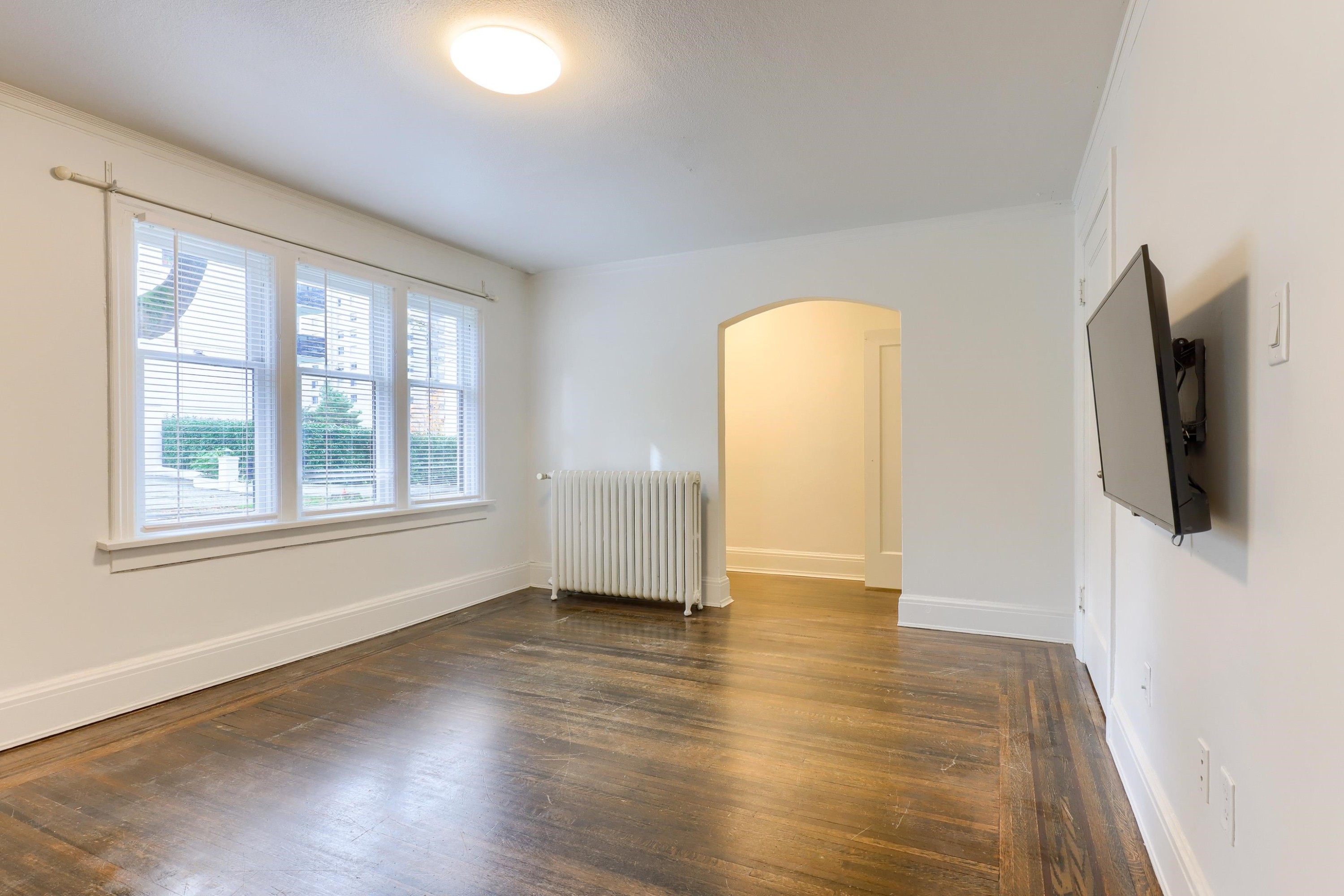 19-935 Jervis Street, Vancouver, BC