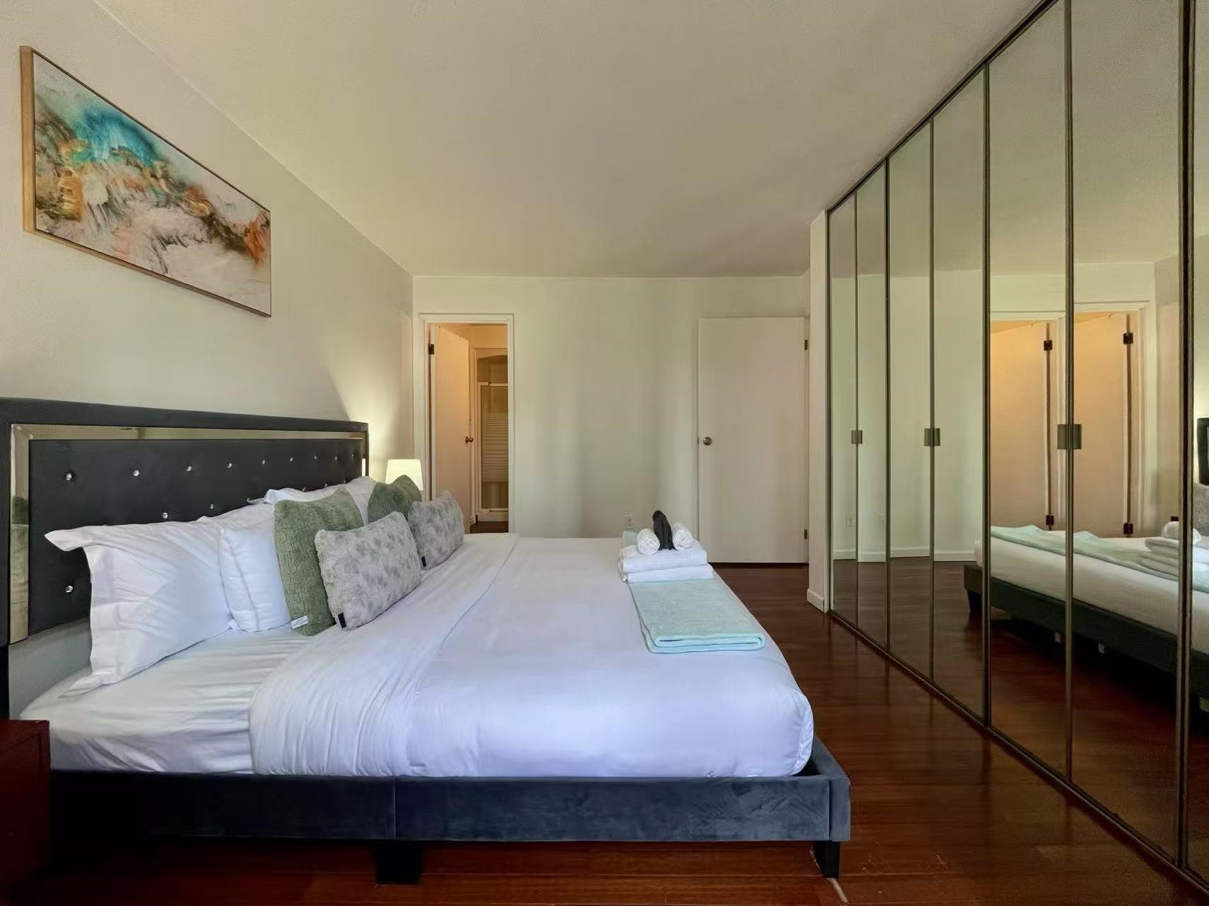 302-1405 Haro Street, Vancouver, BC