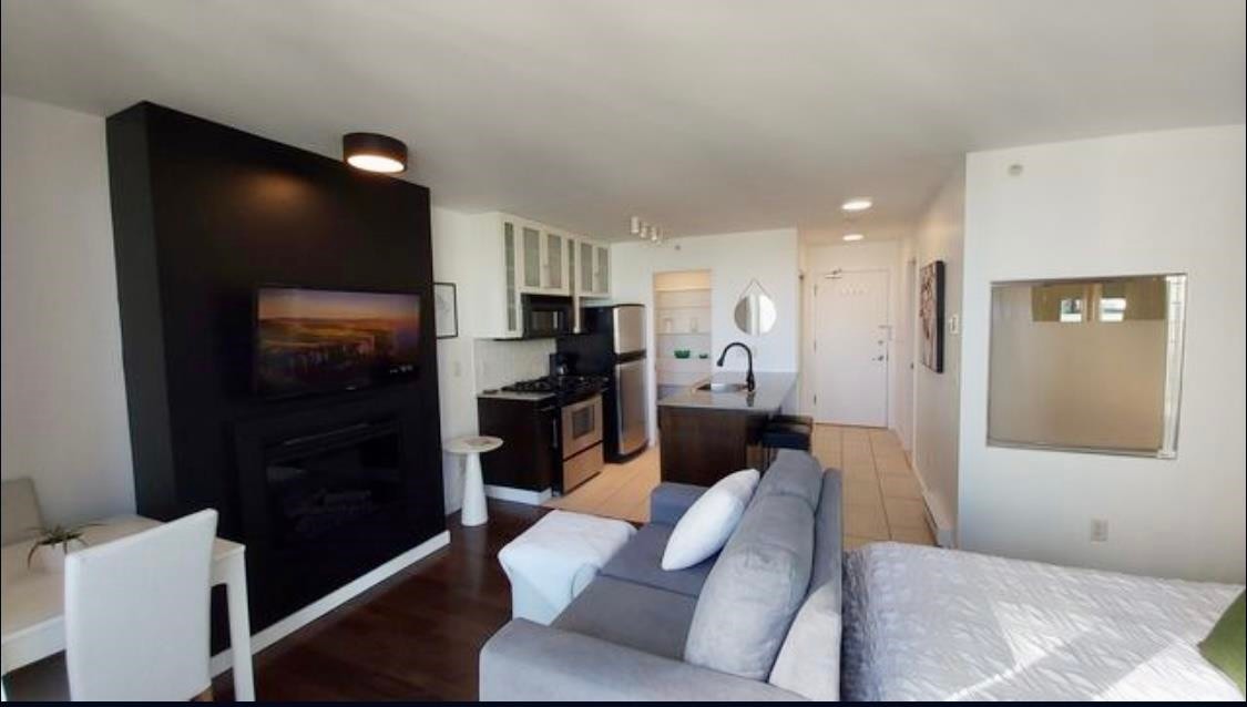 1905-1225 Richards Street, Vancouver, BC