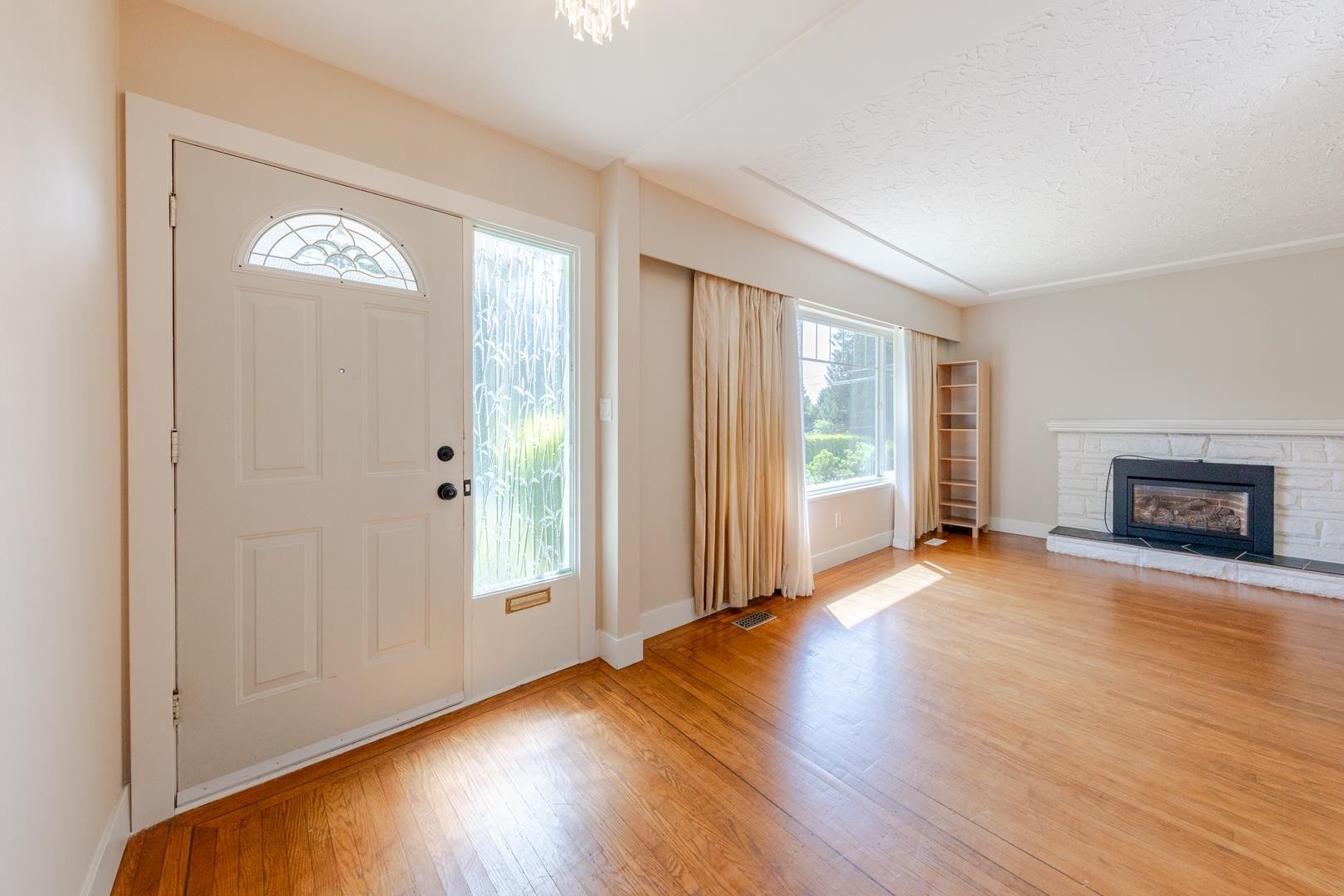 3729 Wellington Street, Port Coquitlam, BC