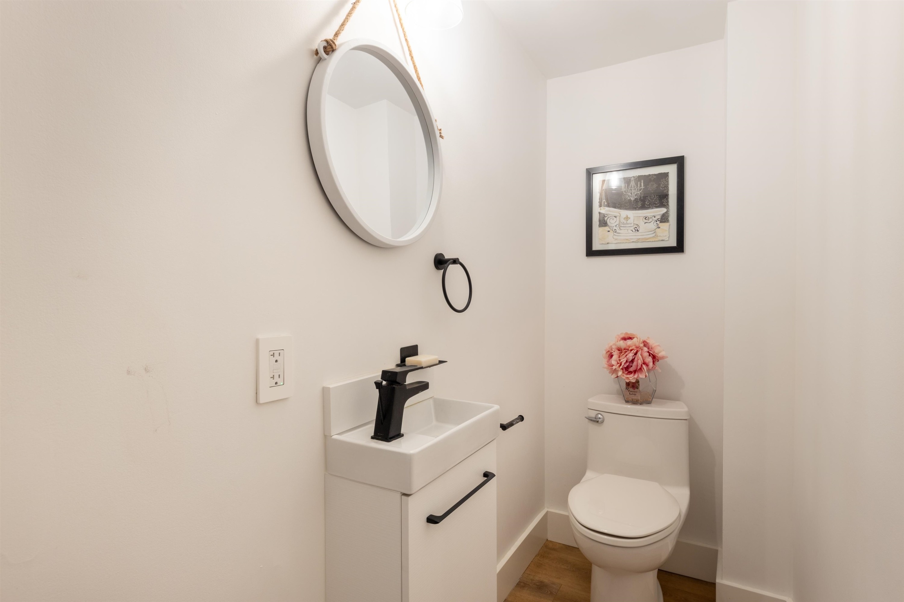 8 Glenmore Drive, West Vancouver, BC