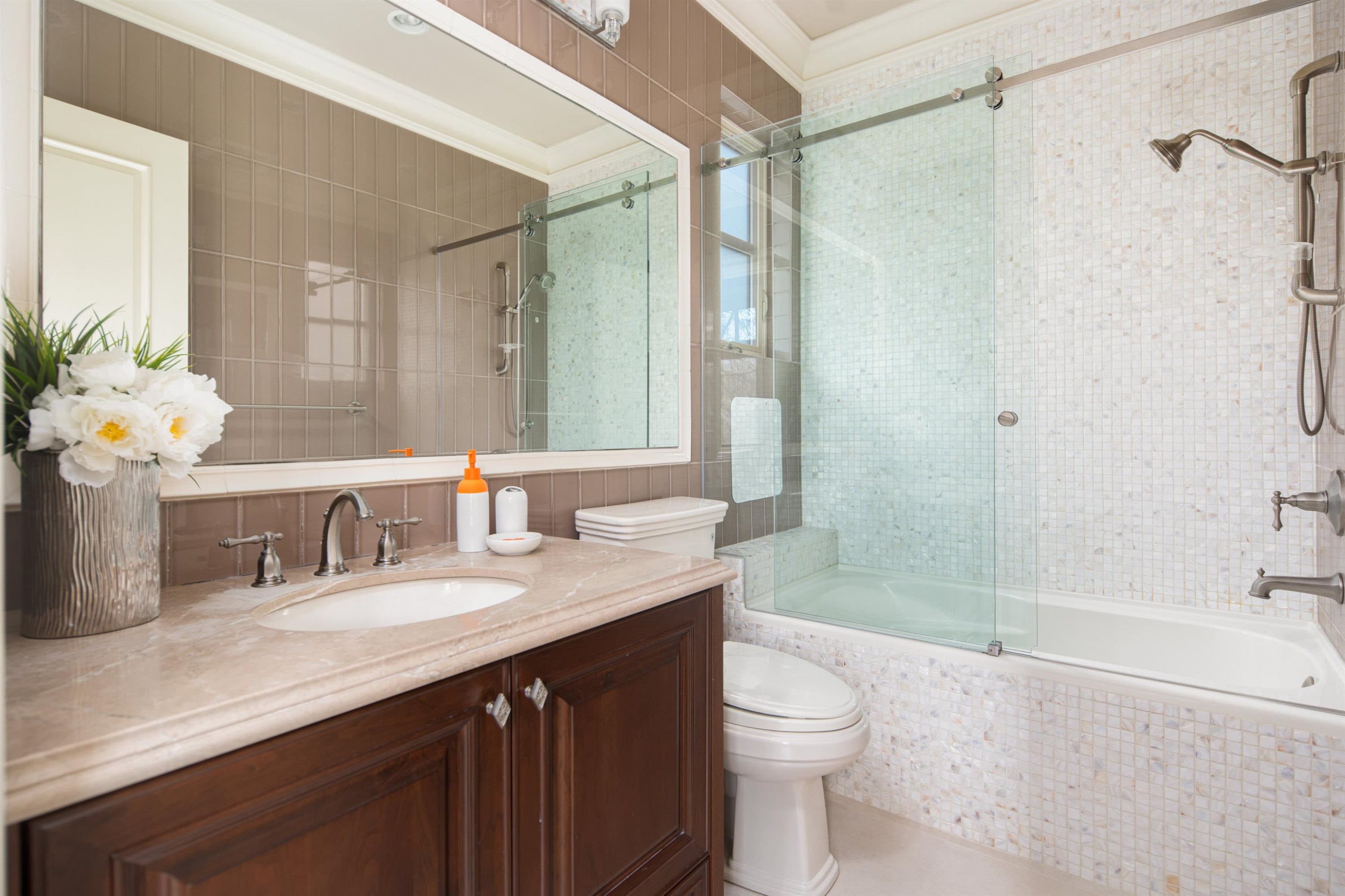 6076 Angus Drive, Vancouver, BC