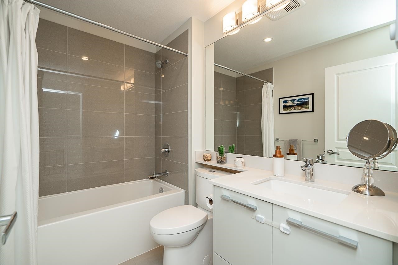 121-5551 Admiral Way, Delta, BC