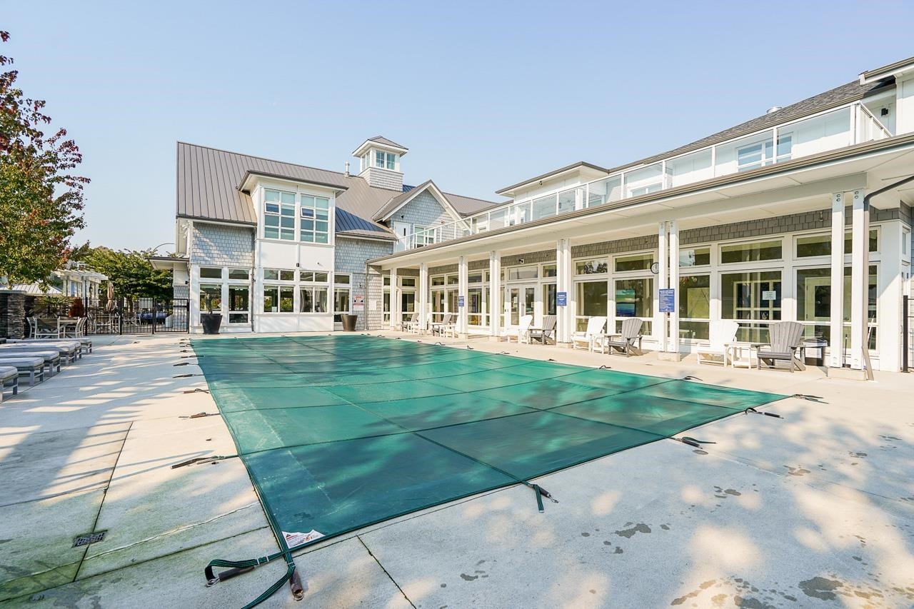 121-5551 Admiral Way, Delta, BC