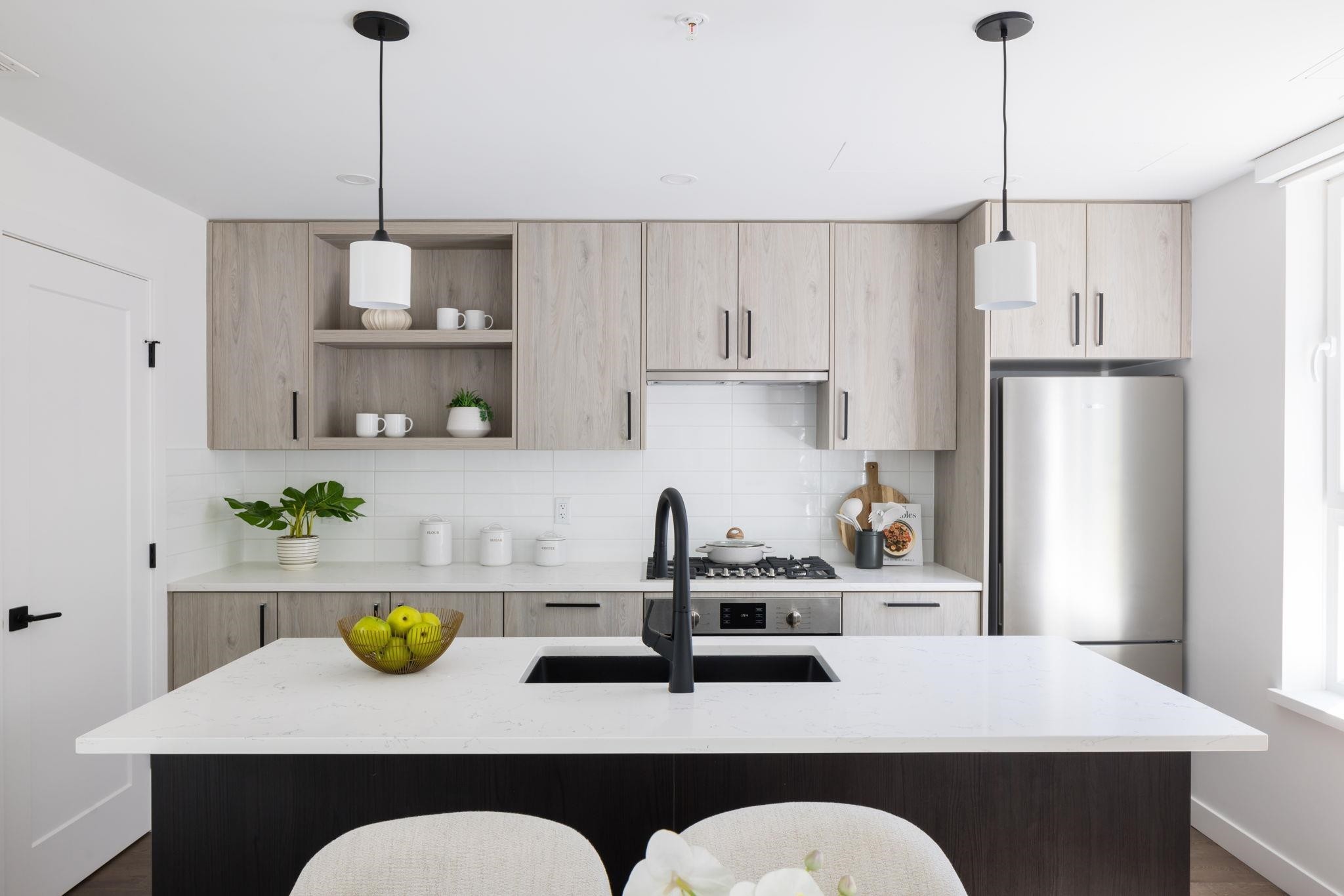 6835 Cambie Street, Vancouver, BC