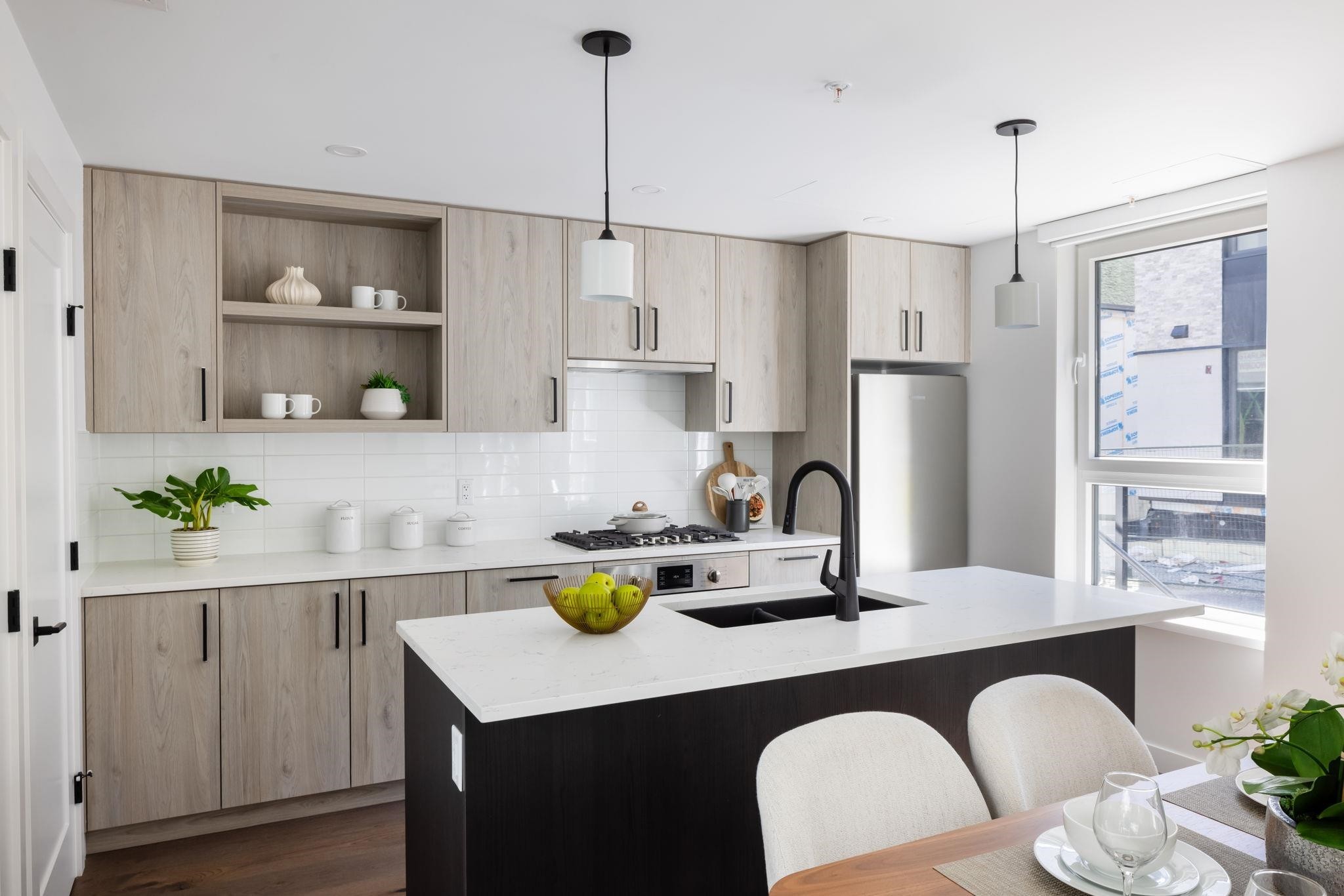 6835 Cambie Street, Vancouver, BC