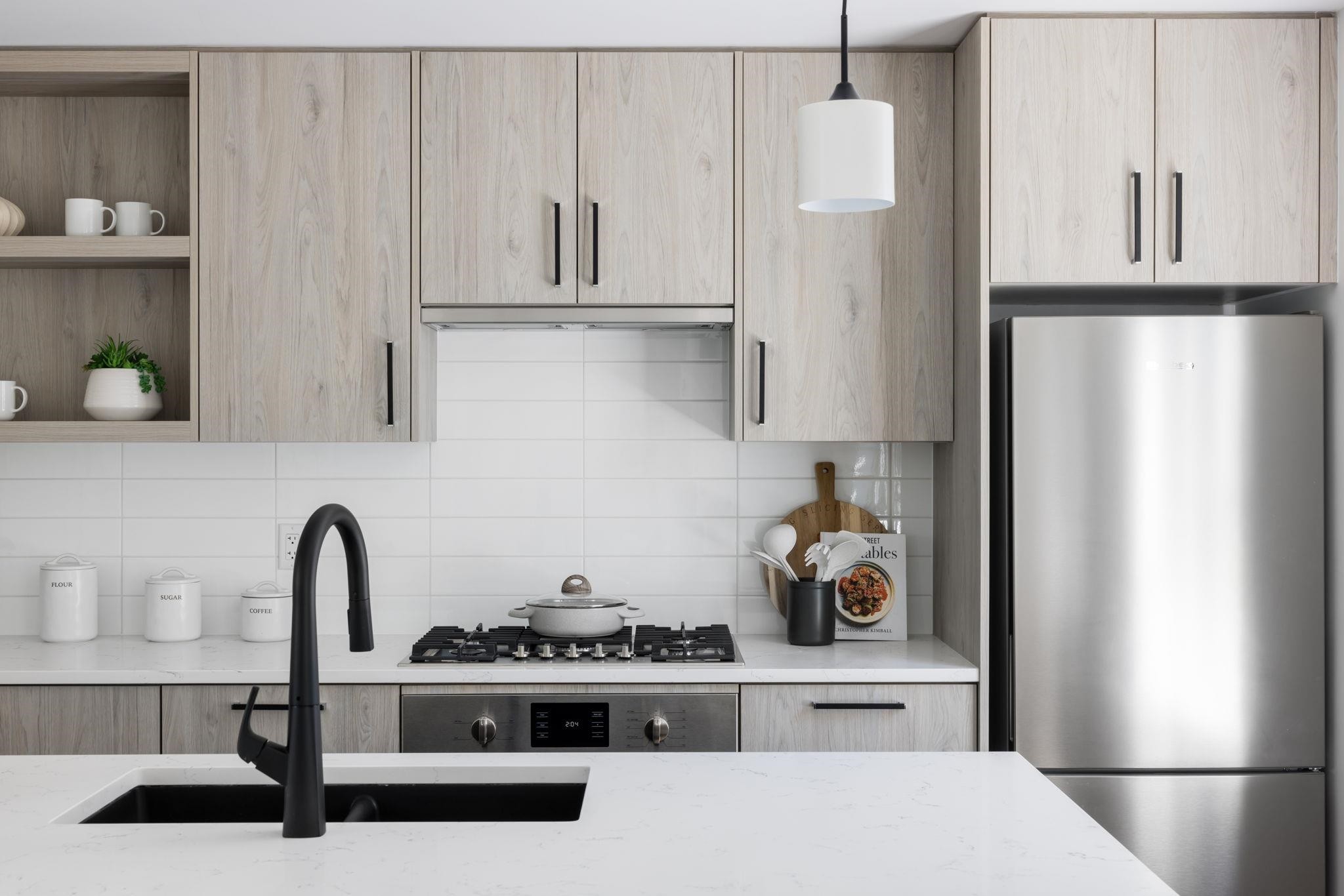 6835 Cambie Street, Vancouver, BC