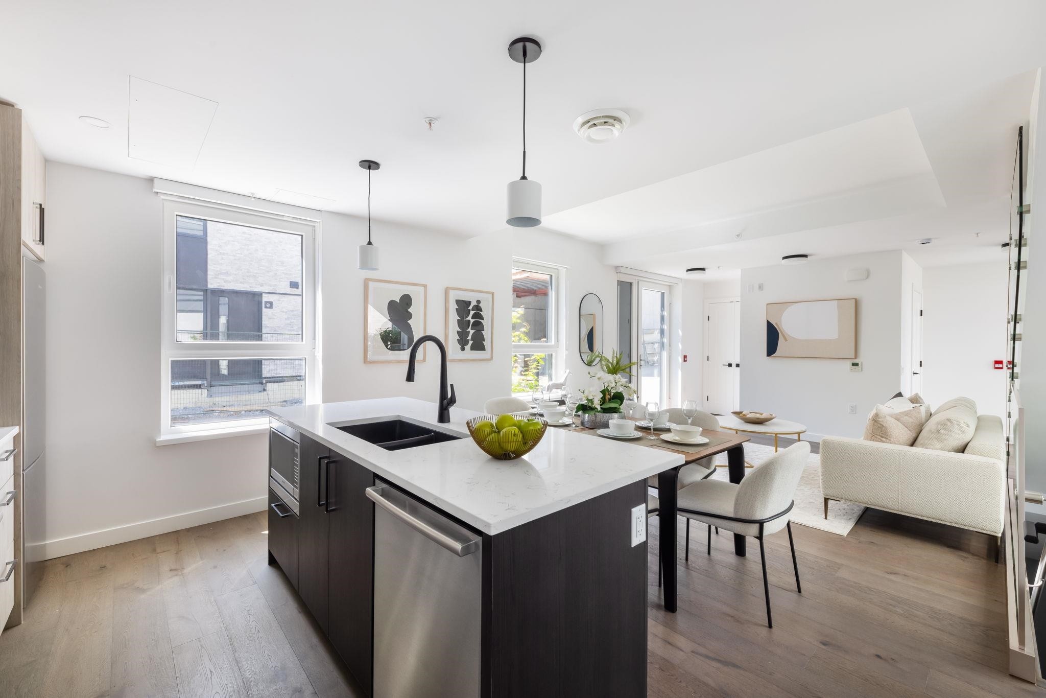 6835 Cambie Street, Vancouver, BC