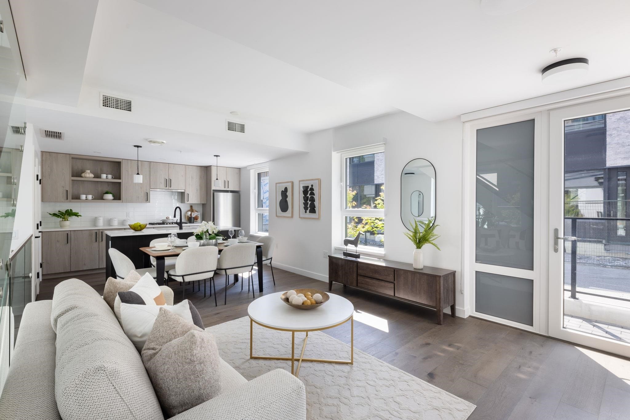 6835 Cambie Street, Vancouver, BC