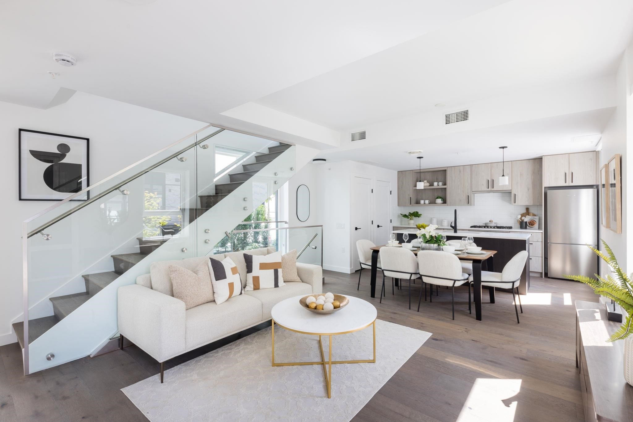 6835 Cambie Street, Vancouver, BC