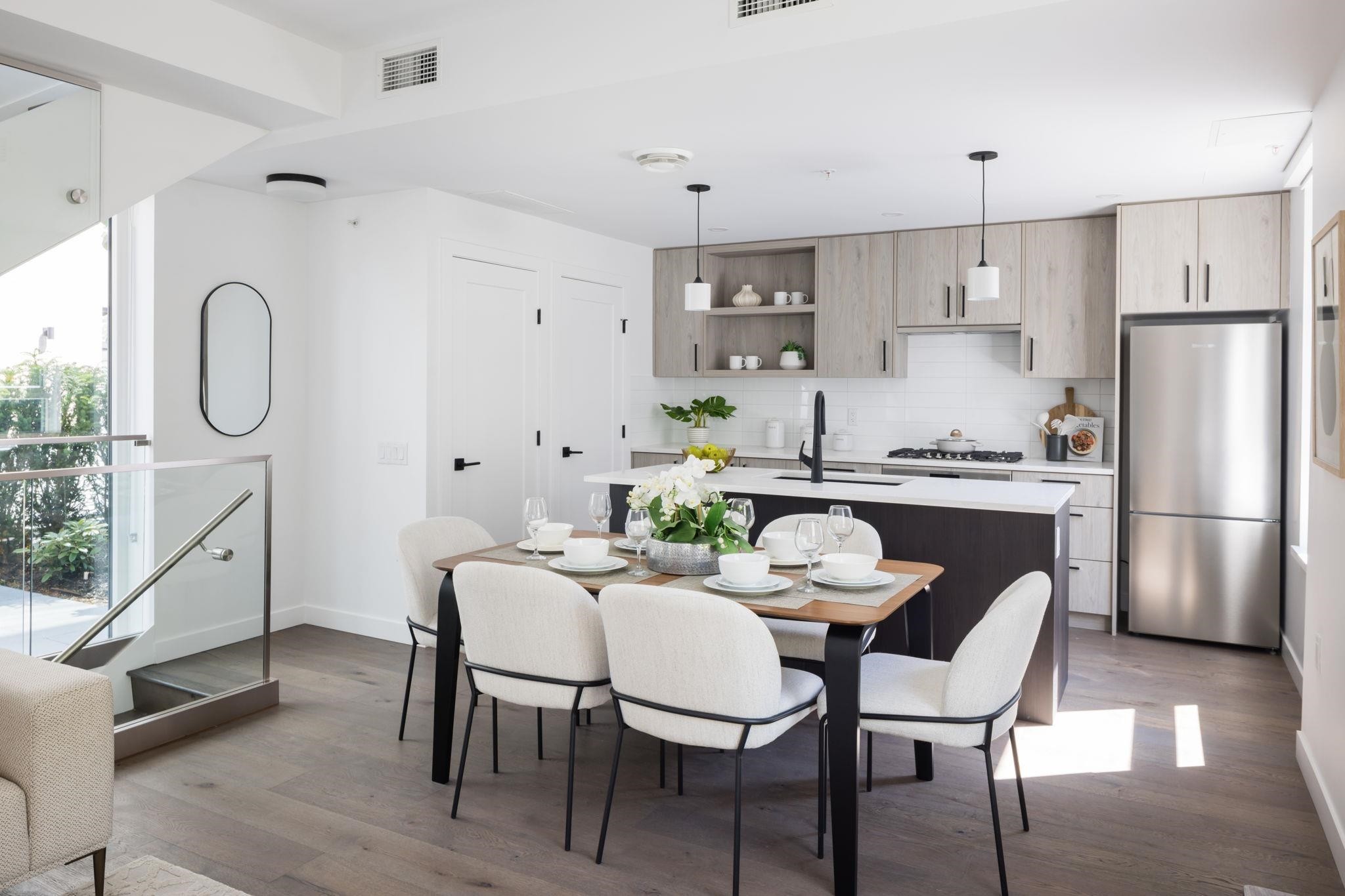 6835 Cambie Street, Vancouver, BC