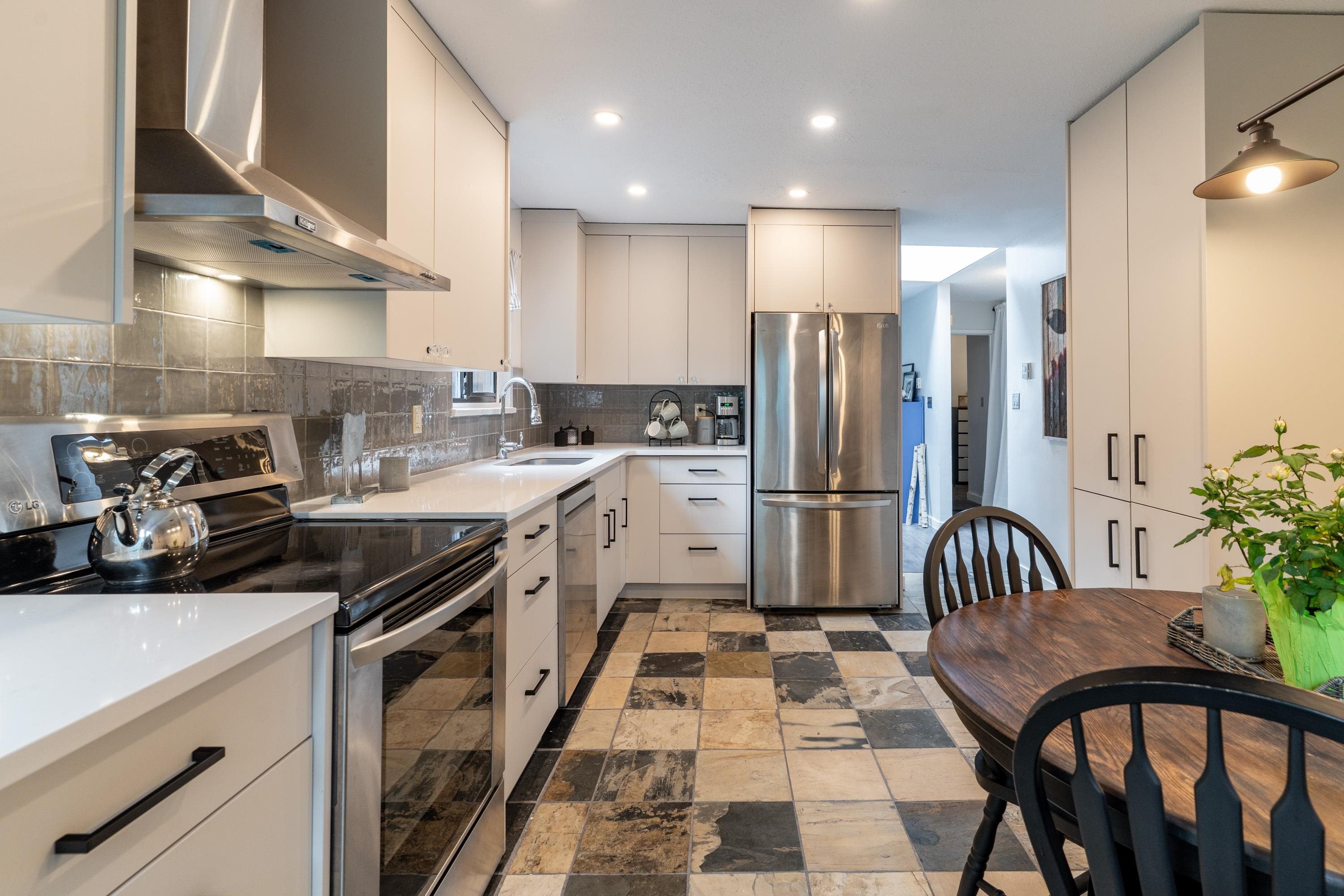 2532 Burian Drive, Coquitlam, BC