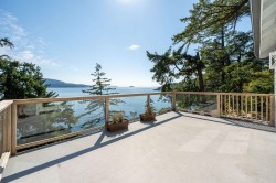 1485 Webb Road Bowen Island, BC V0N 1G1